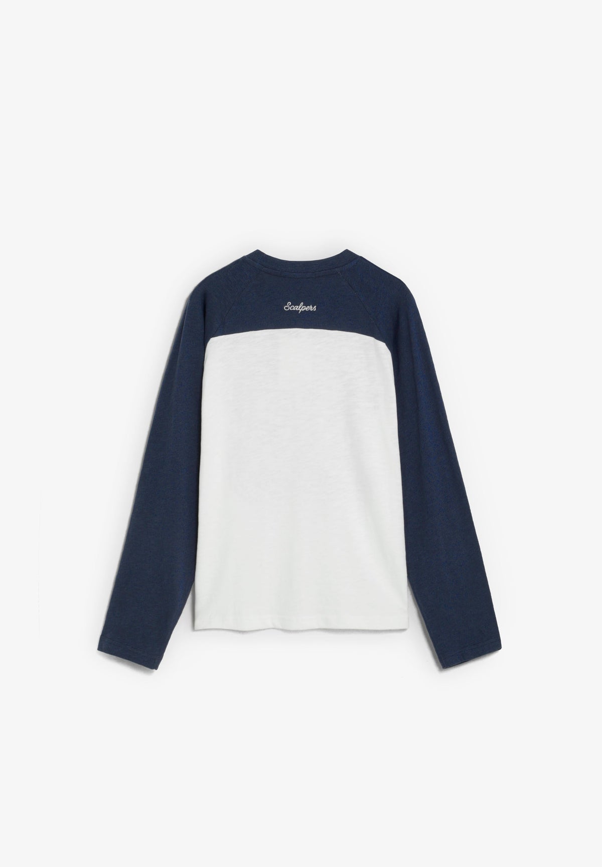 T-SHIRT COM PADRÃO E MANGAS EM CONTRASTE