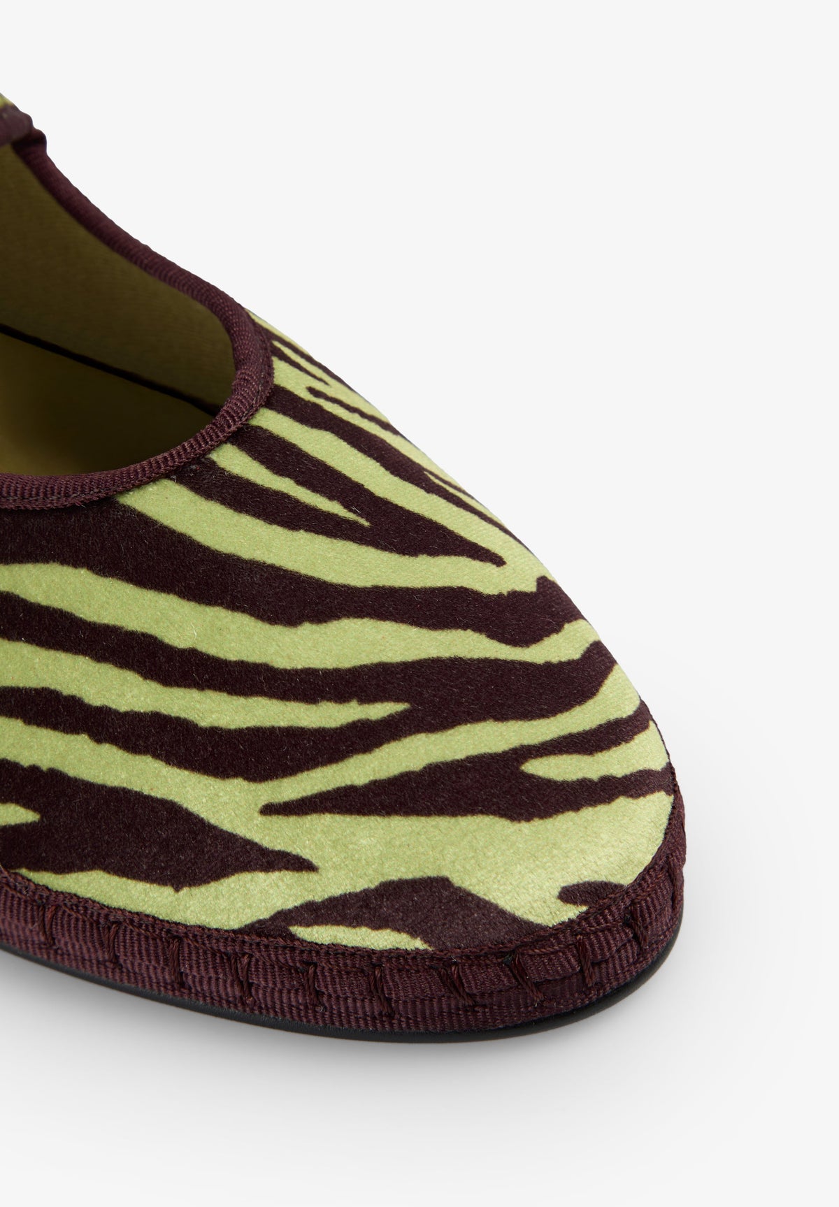 SABRINAS DE VELUDO COM ESTAMPADO ANIMAL