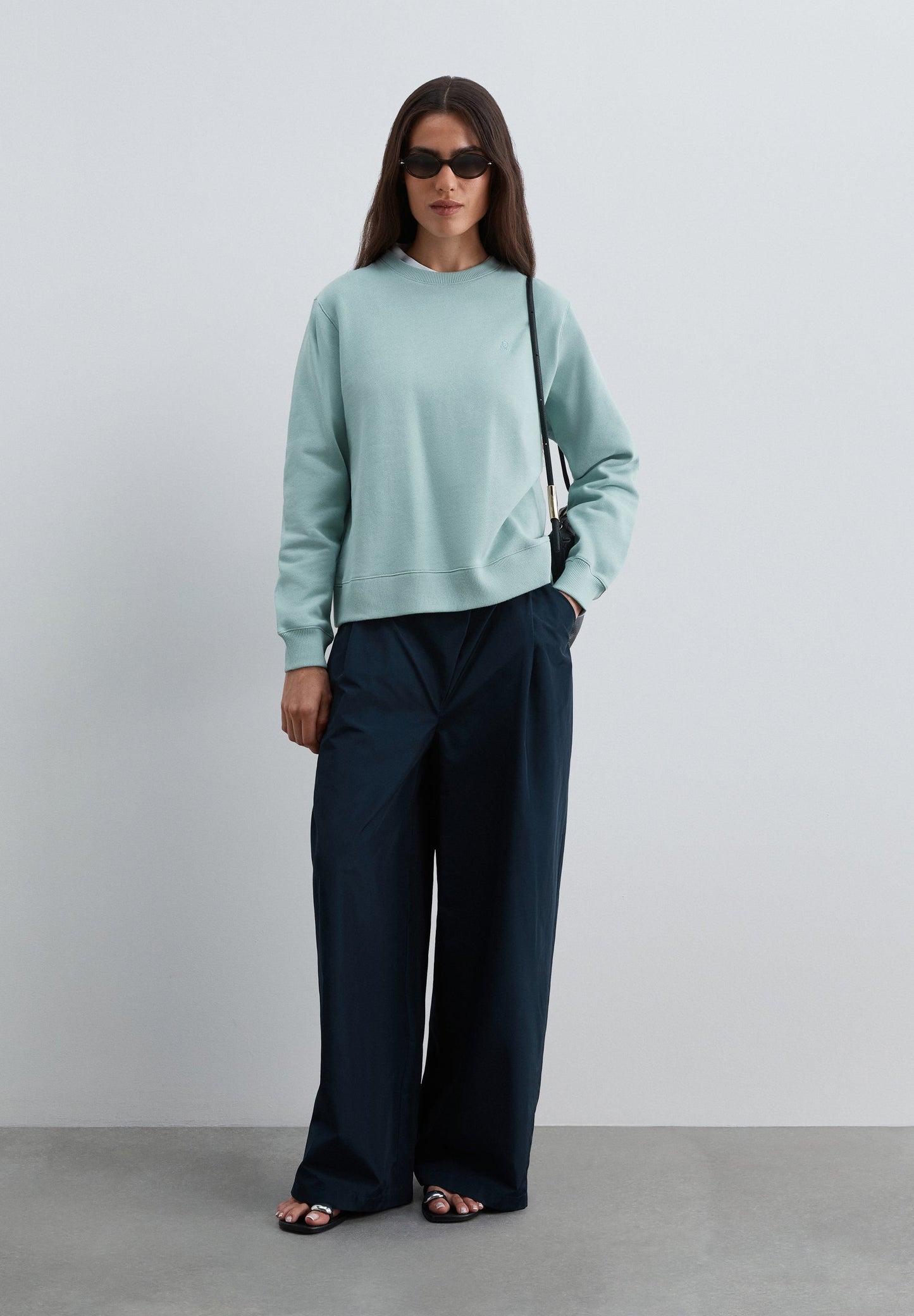 SWEATSHIRT BORDADA REGULAR FIT