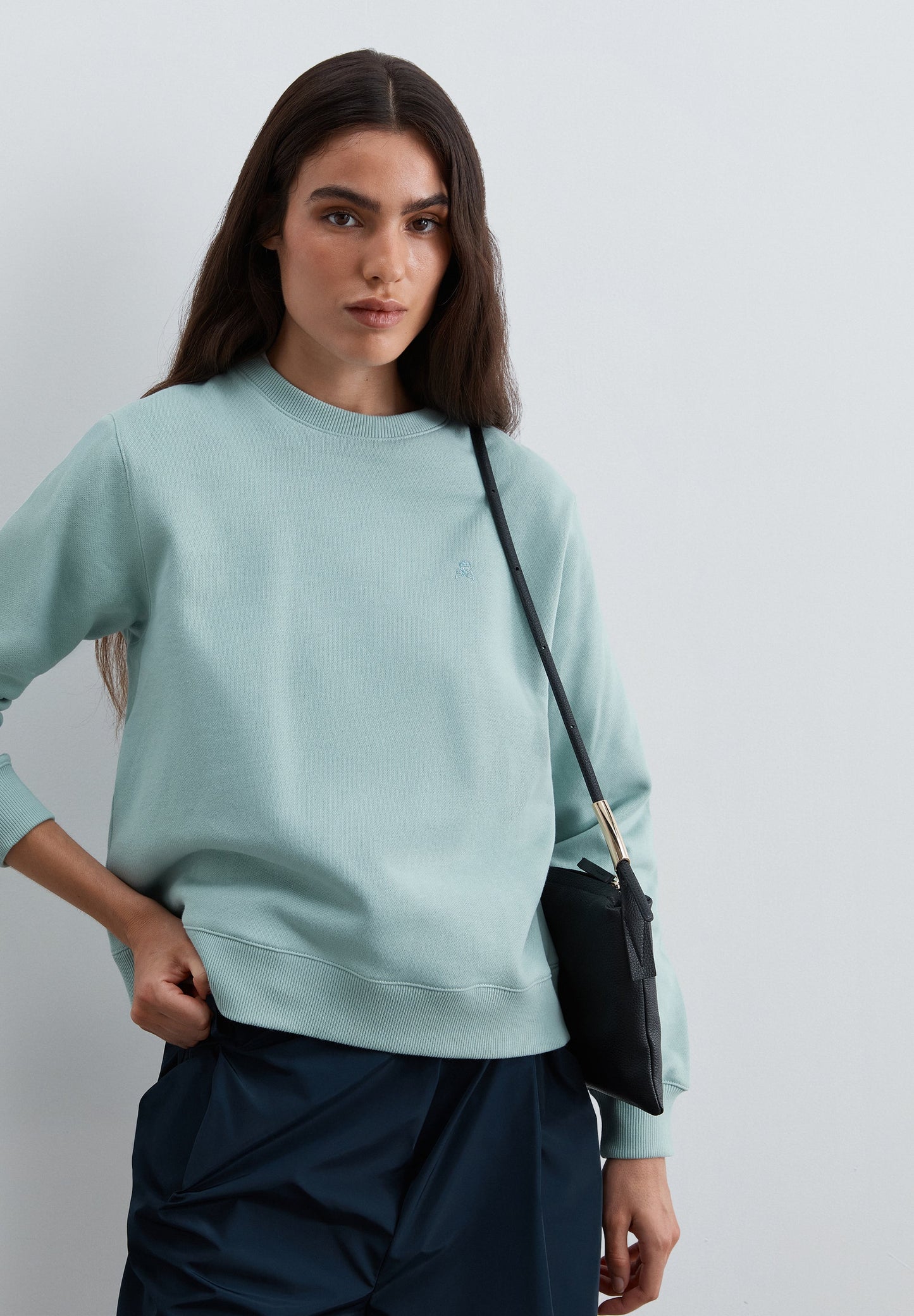 SWEATSHIRT BORDADA REGULAR FIT