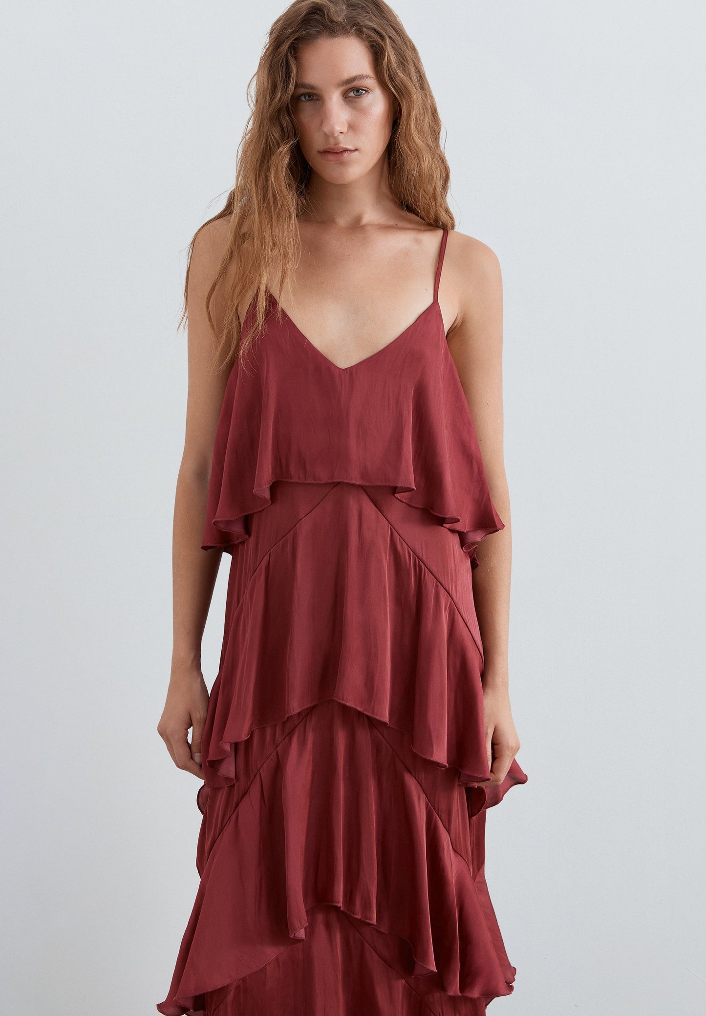 VESTIDO RENDADO COME FOLHOS