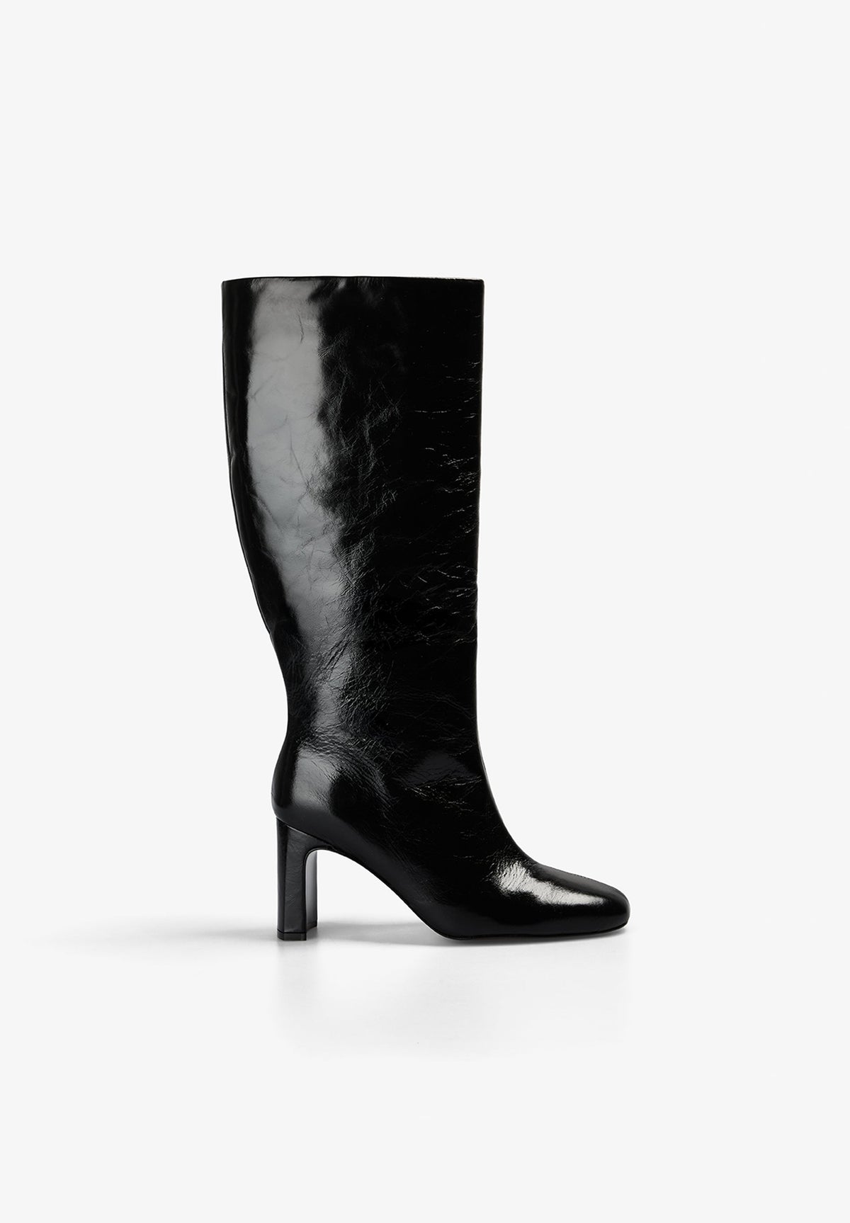 BOTAS ALTAS EM PELE