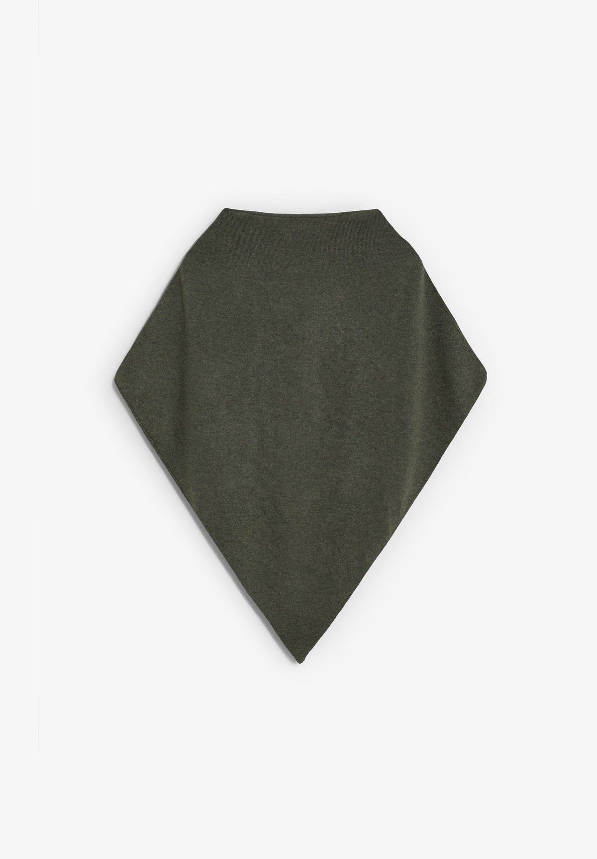 CAPA TRIANGULAR DE LÃ