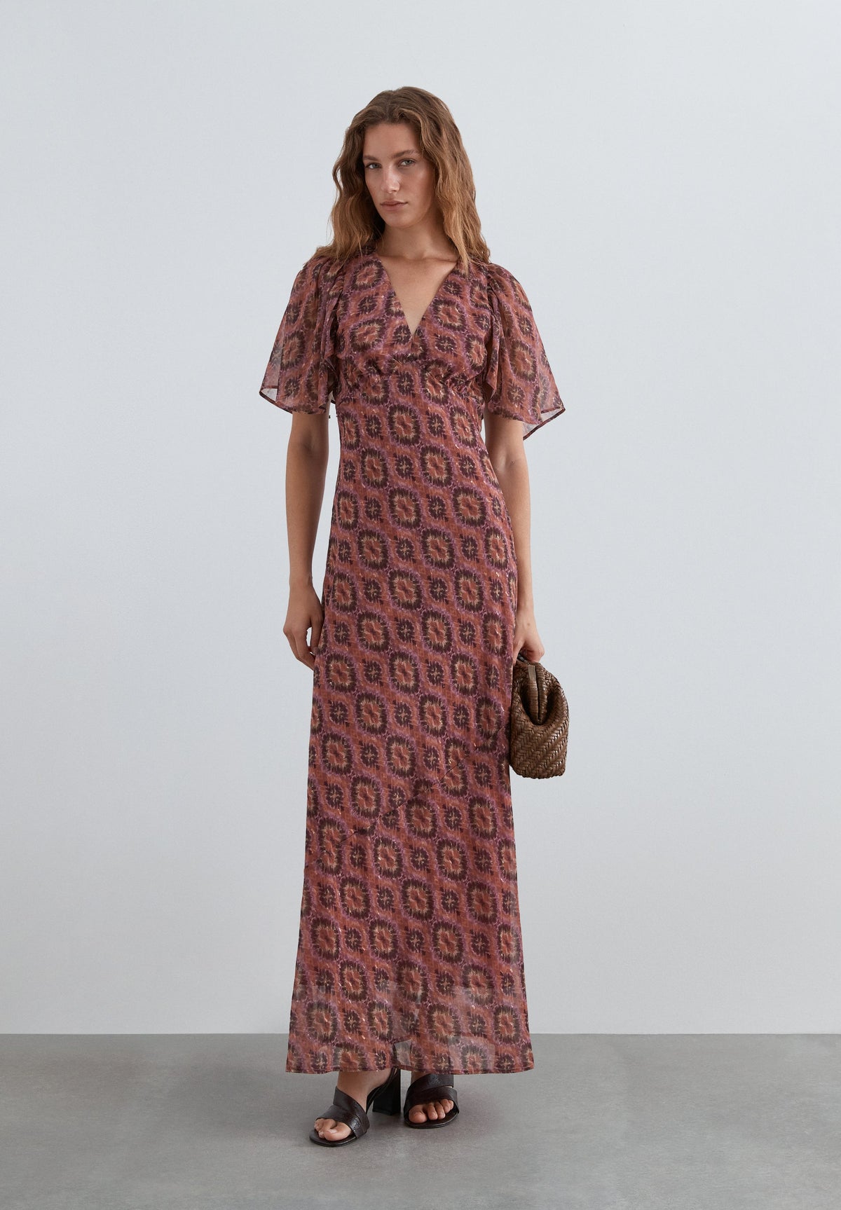 VESTIDO FLUIDO COM PADRÃO