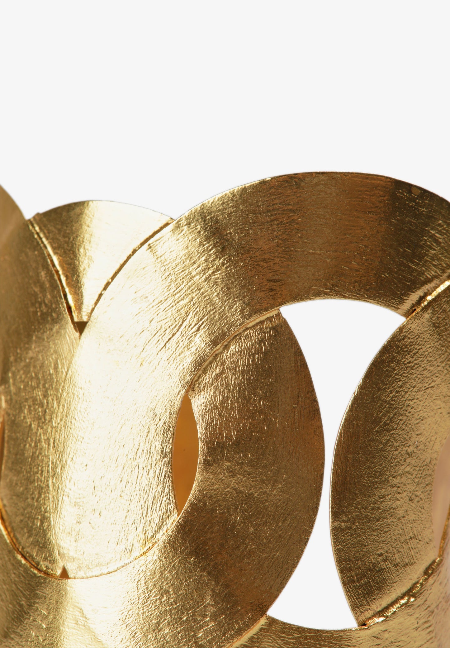PULSEIRA RÍGIDA DOURADA ENTRELAÇADA