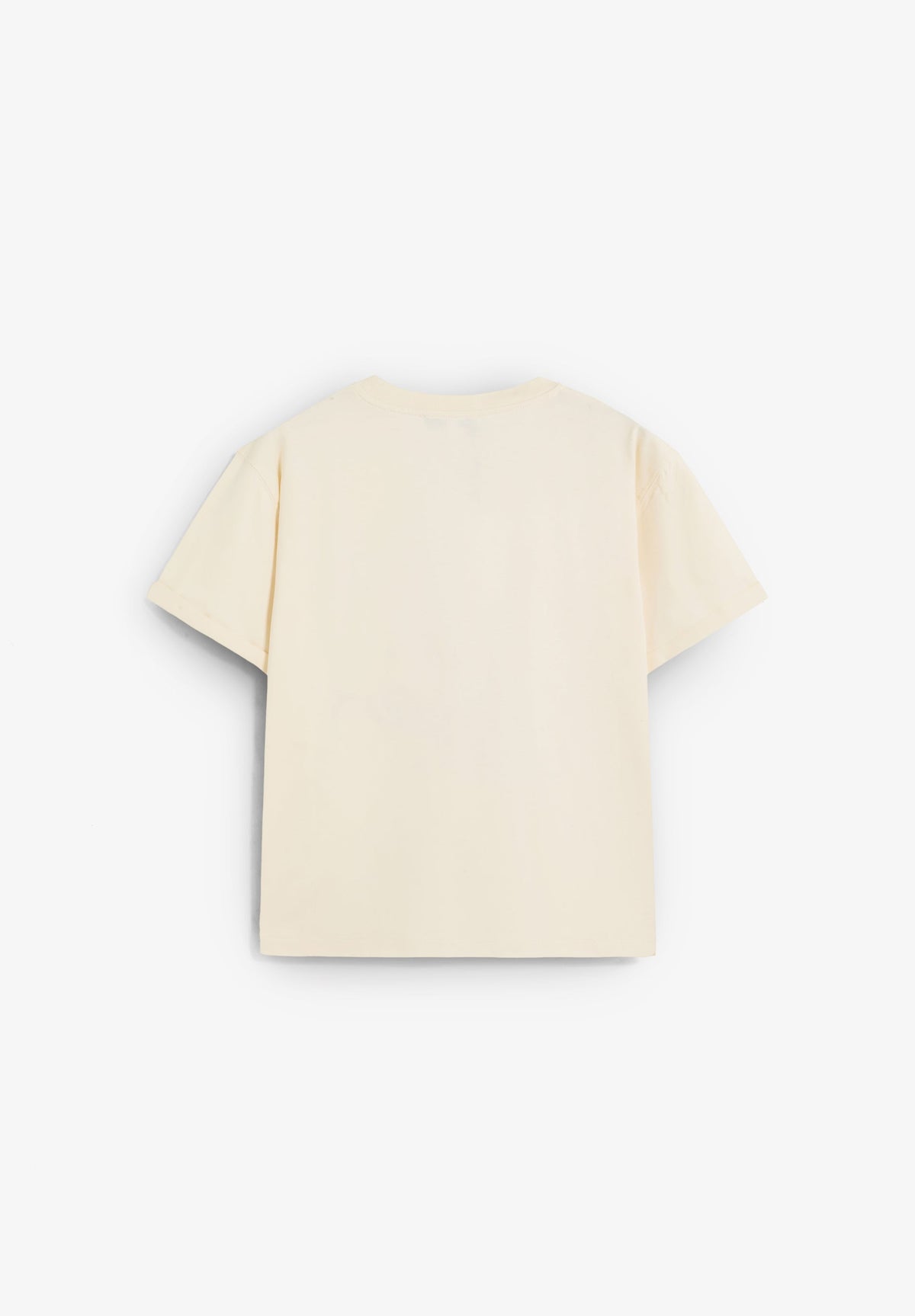 T-SHIRT COM PADRÃO À FRENTE
