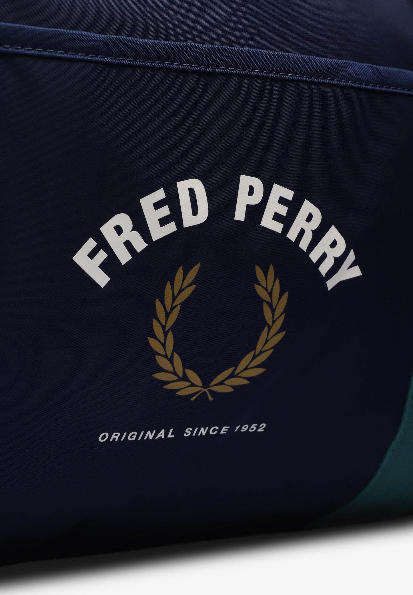 FRED PERRY | BOLSA DE VIAGEM SPORT NYLON