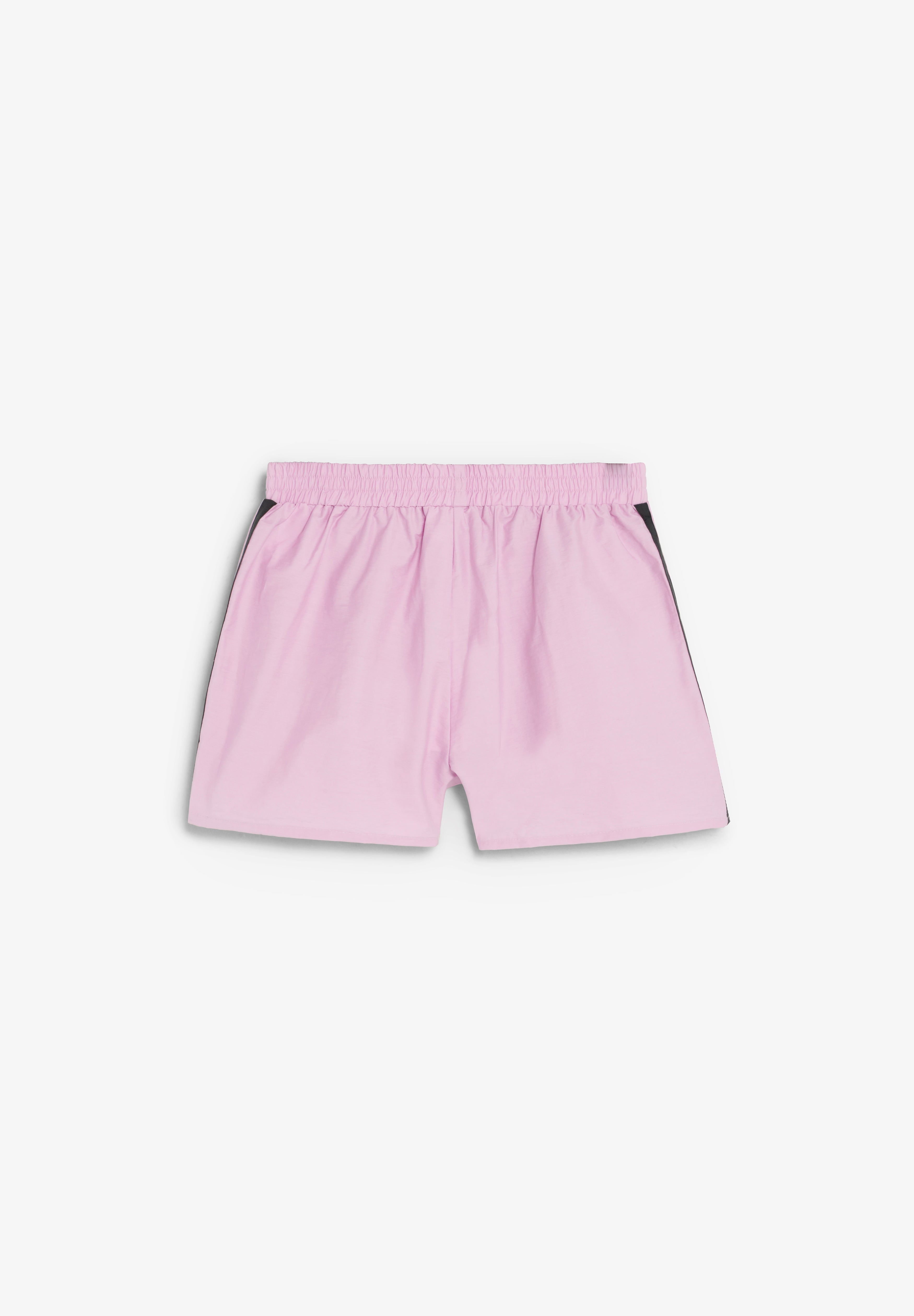 RÉSUMÉ | MACKRS SHORTS