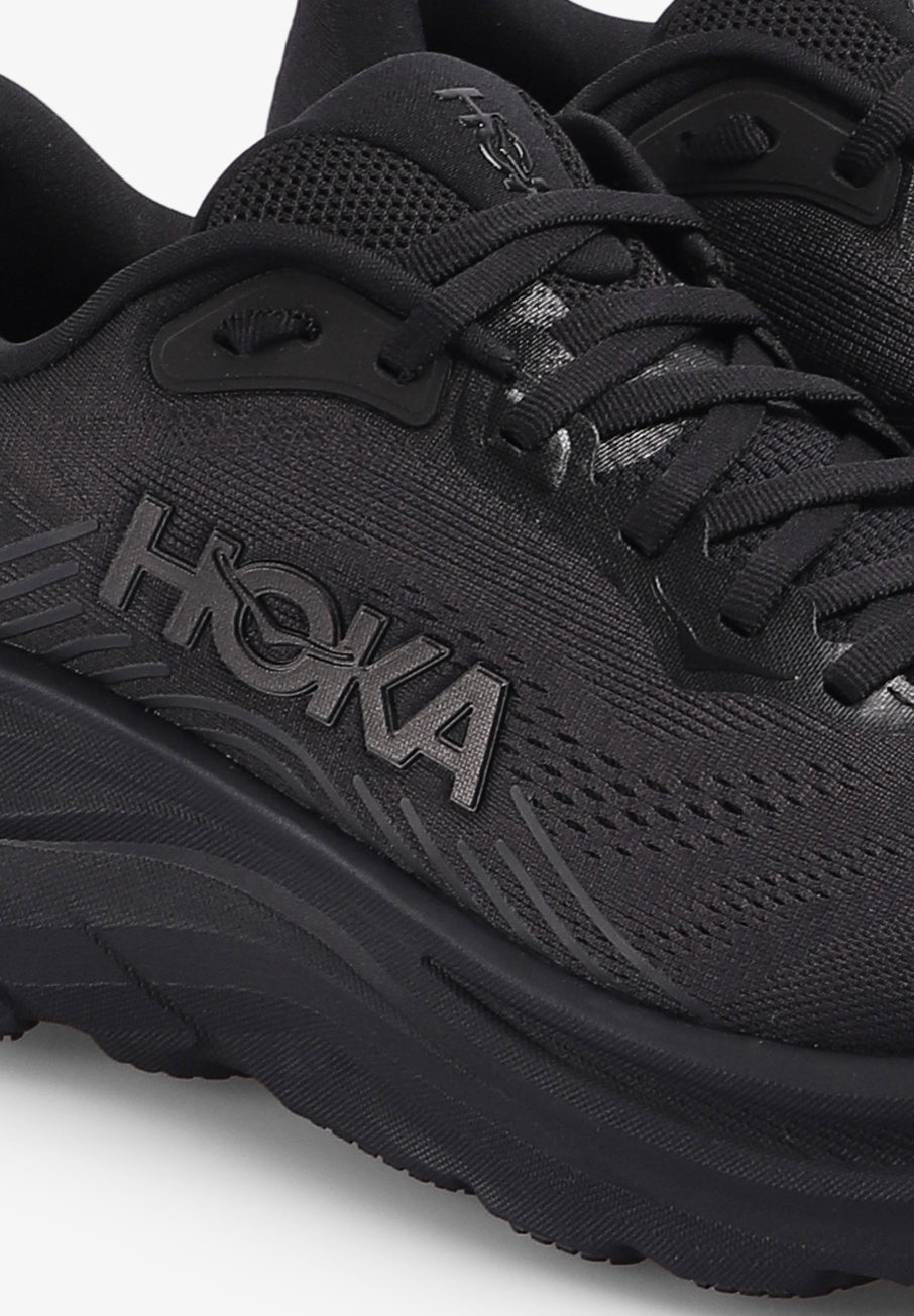HOKA | CLIFTON 11