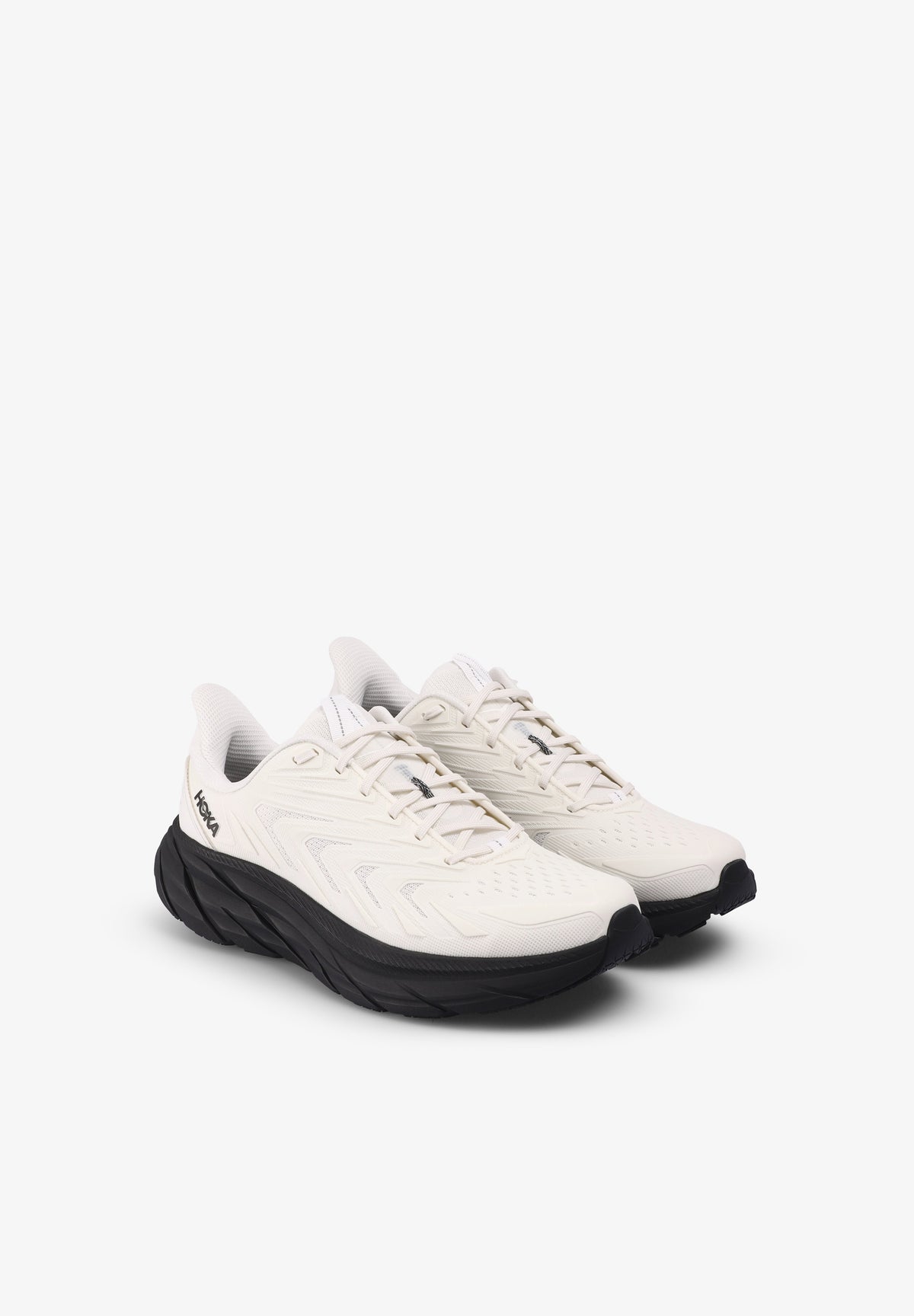 HOKA | CLIFTON UTL