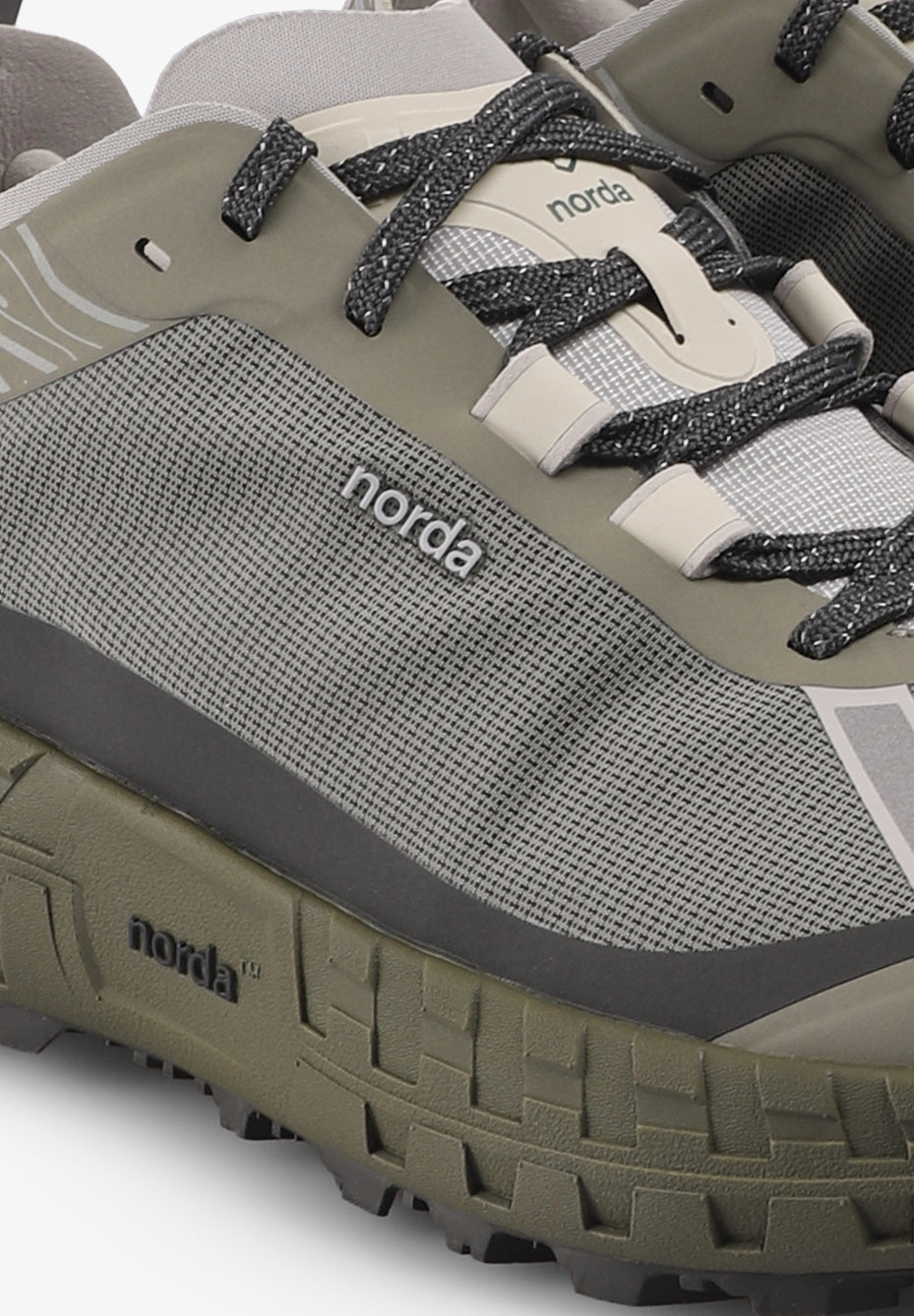 NORDA | SNEAKERS 001A