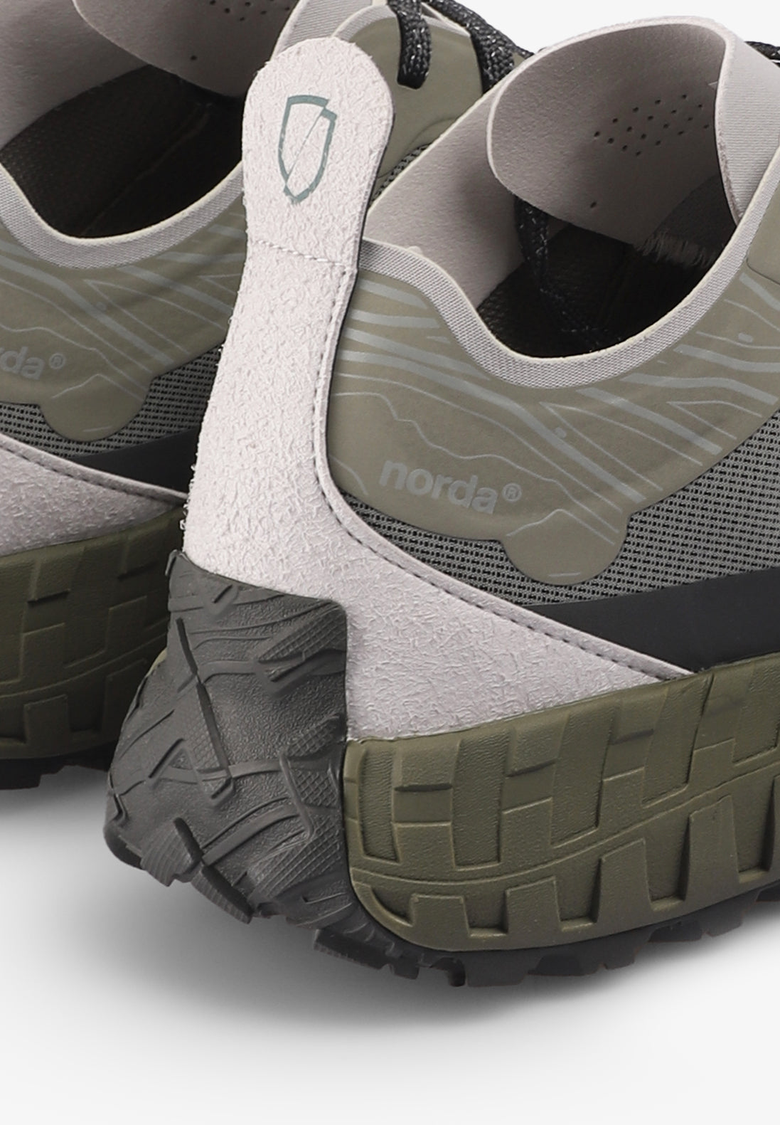 NORDA | SNEAKERS 001A
