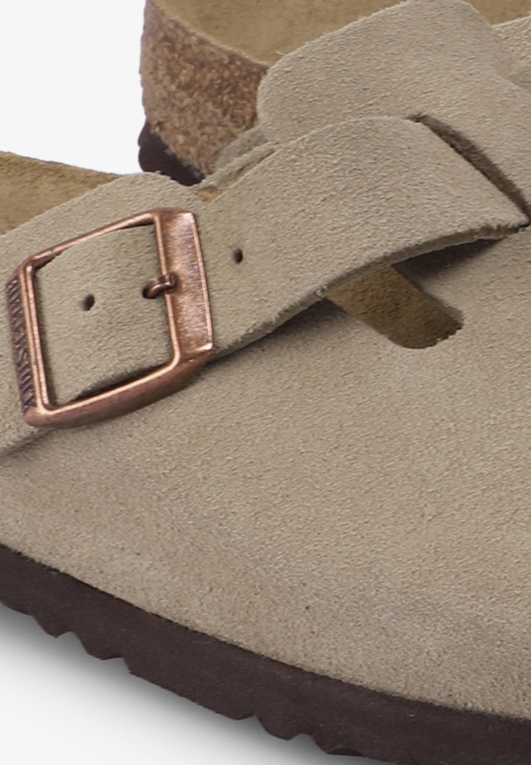 BIRKENSTOCK | SOCAS BOSTON SOFT FOOTBED PELE FAUX SUEDE DE MULHER