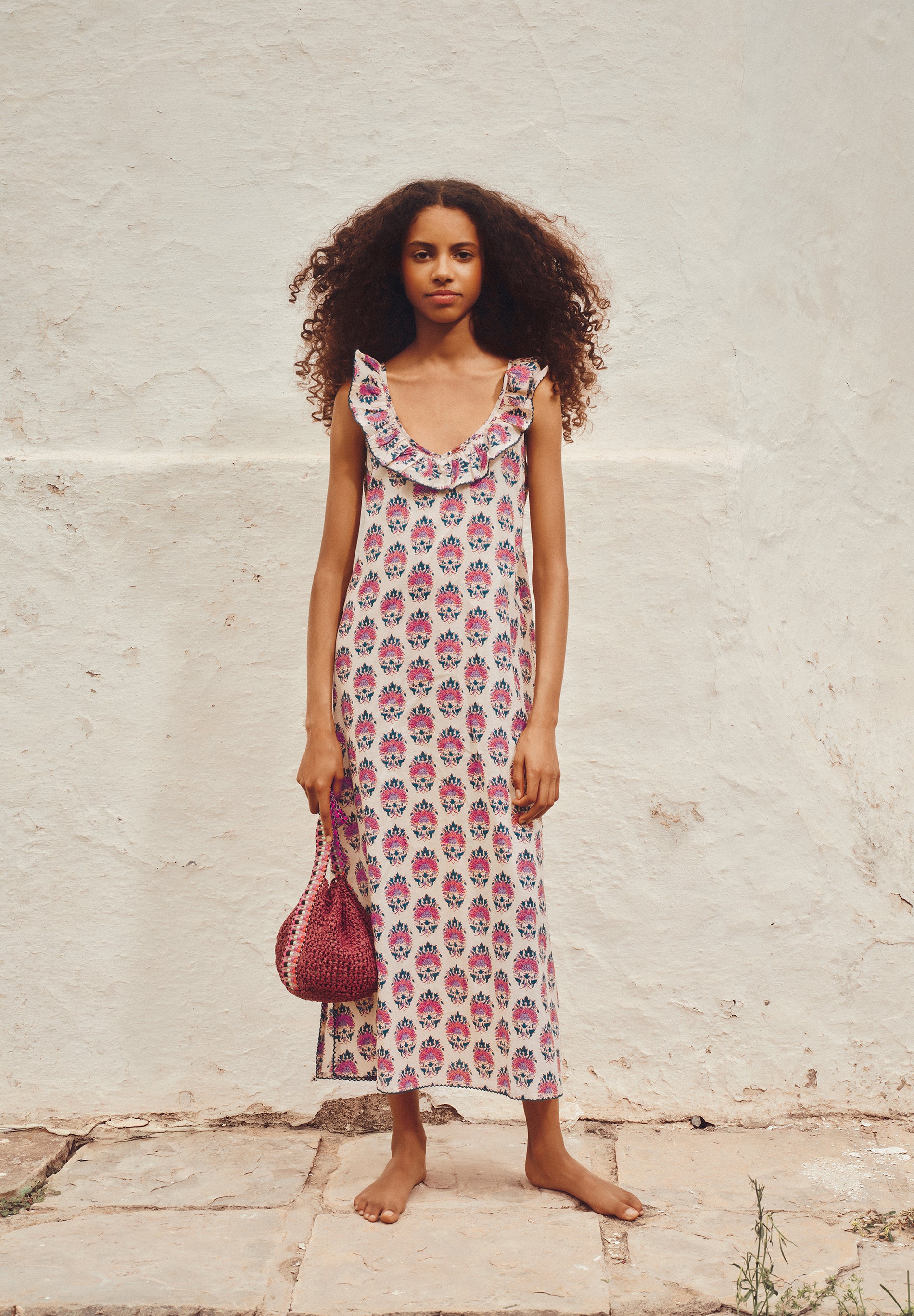 VESTIDO MIDI COM PADRÃO