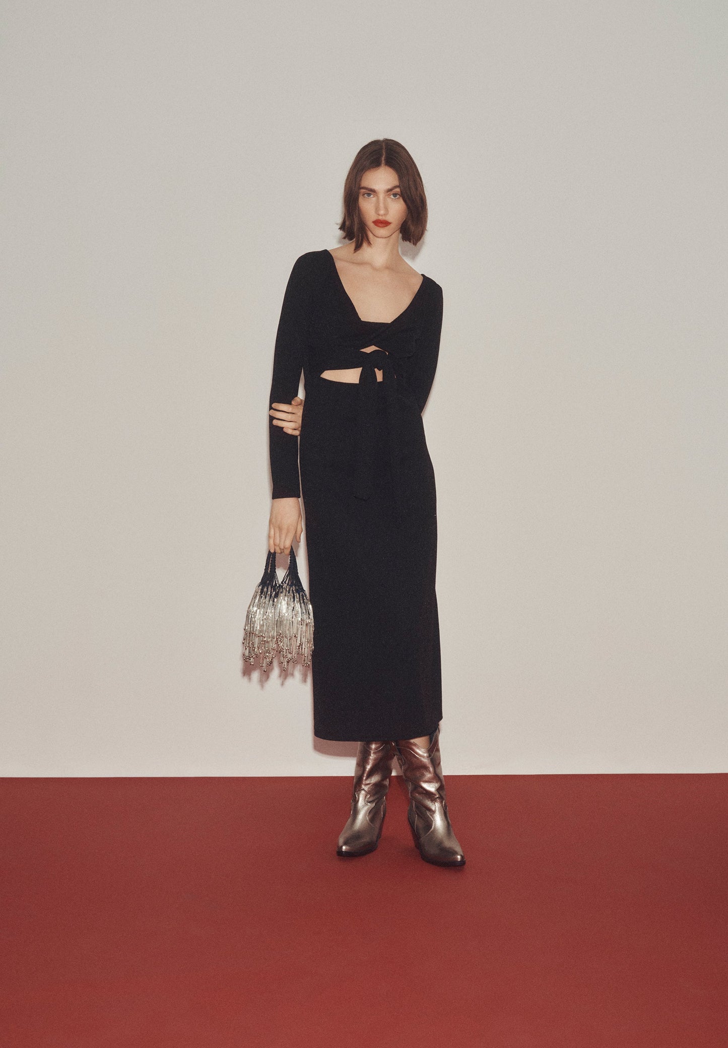 VESTIDO EM MALHA COM LAÇOS