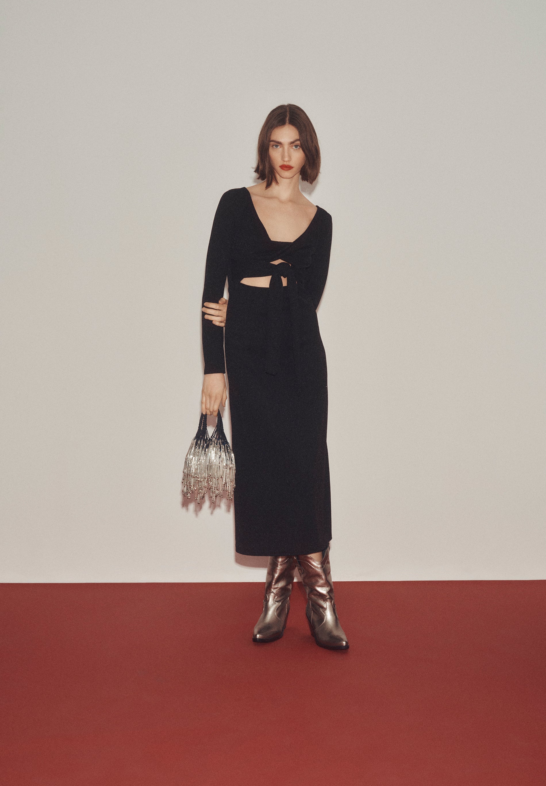 VESTIDO EM MALHA COM LAÇOS