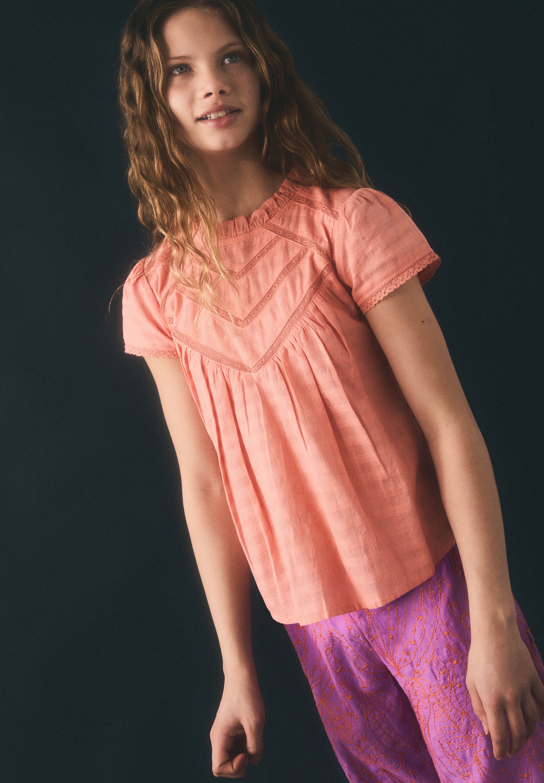 BLUSA DE ALGODÃO COM BORDADOS