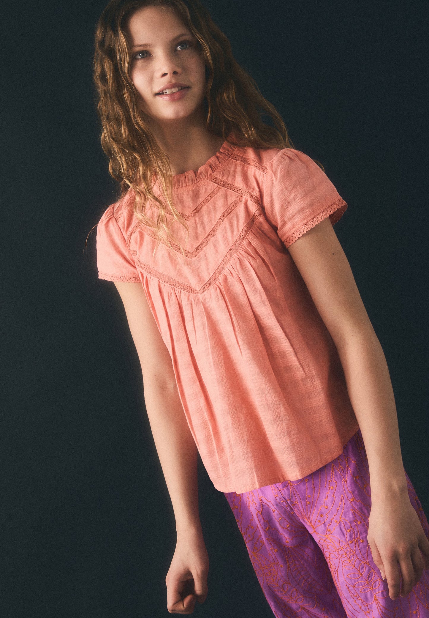 BLUSA DE ALGODÃO COM BORDADOS