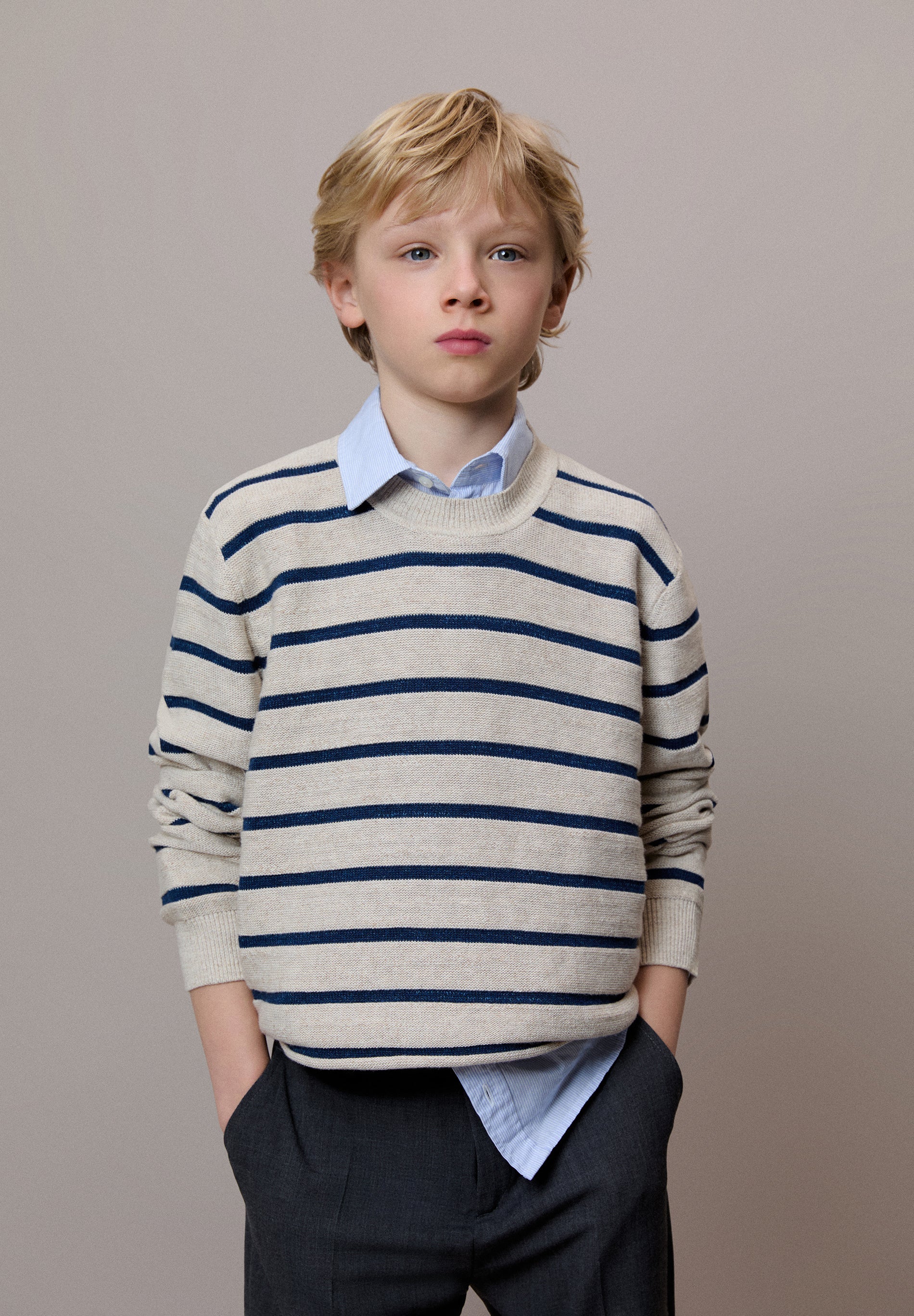 SWEATER ÀS RISCAS COM DECOTE REDONDO