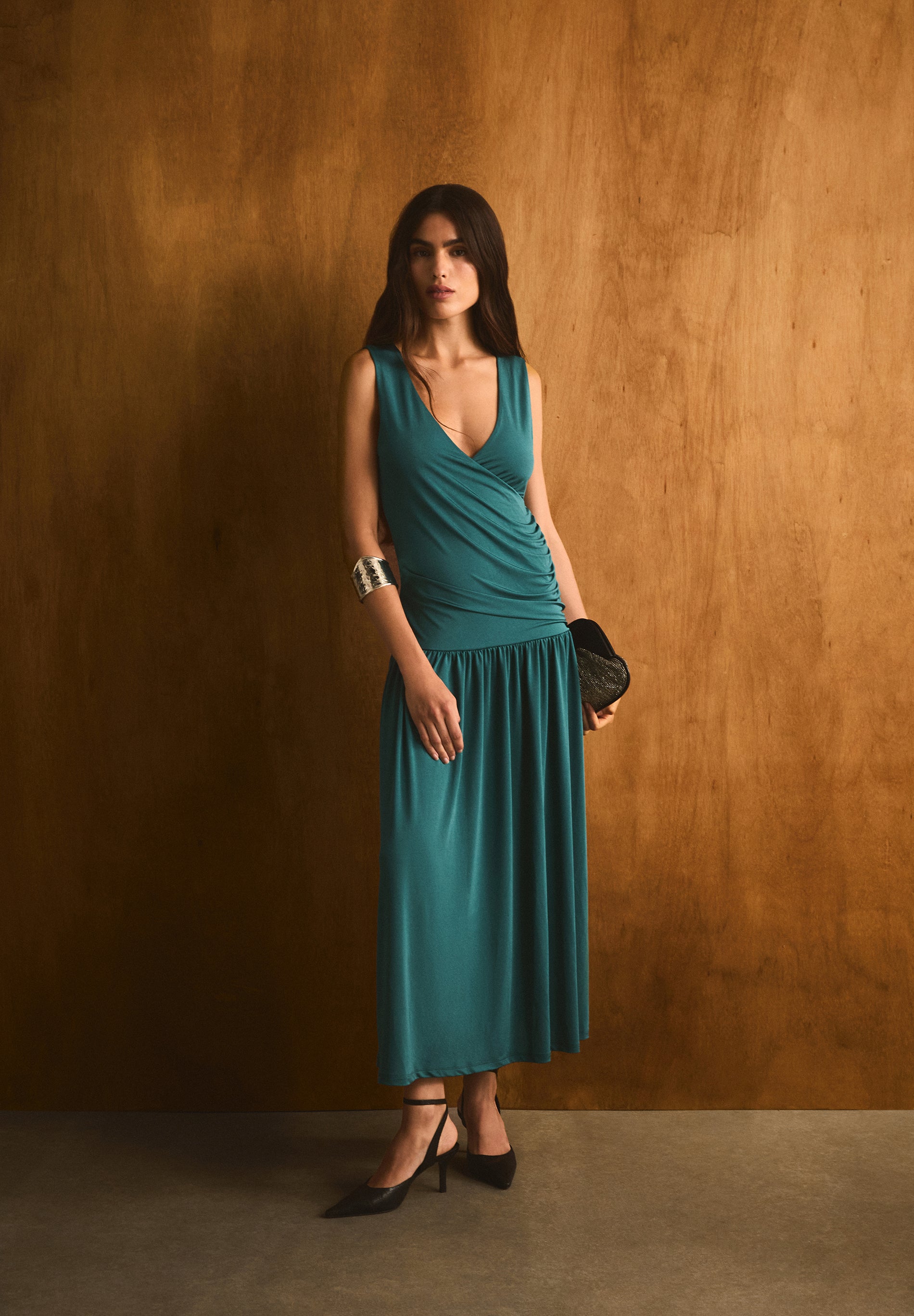 VESTIDO DRAPADO DE MALHA FINA