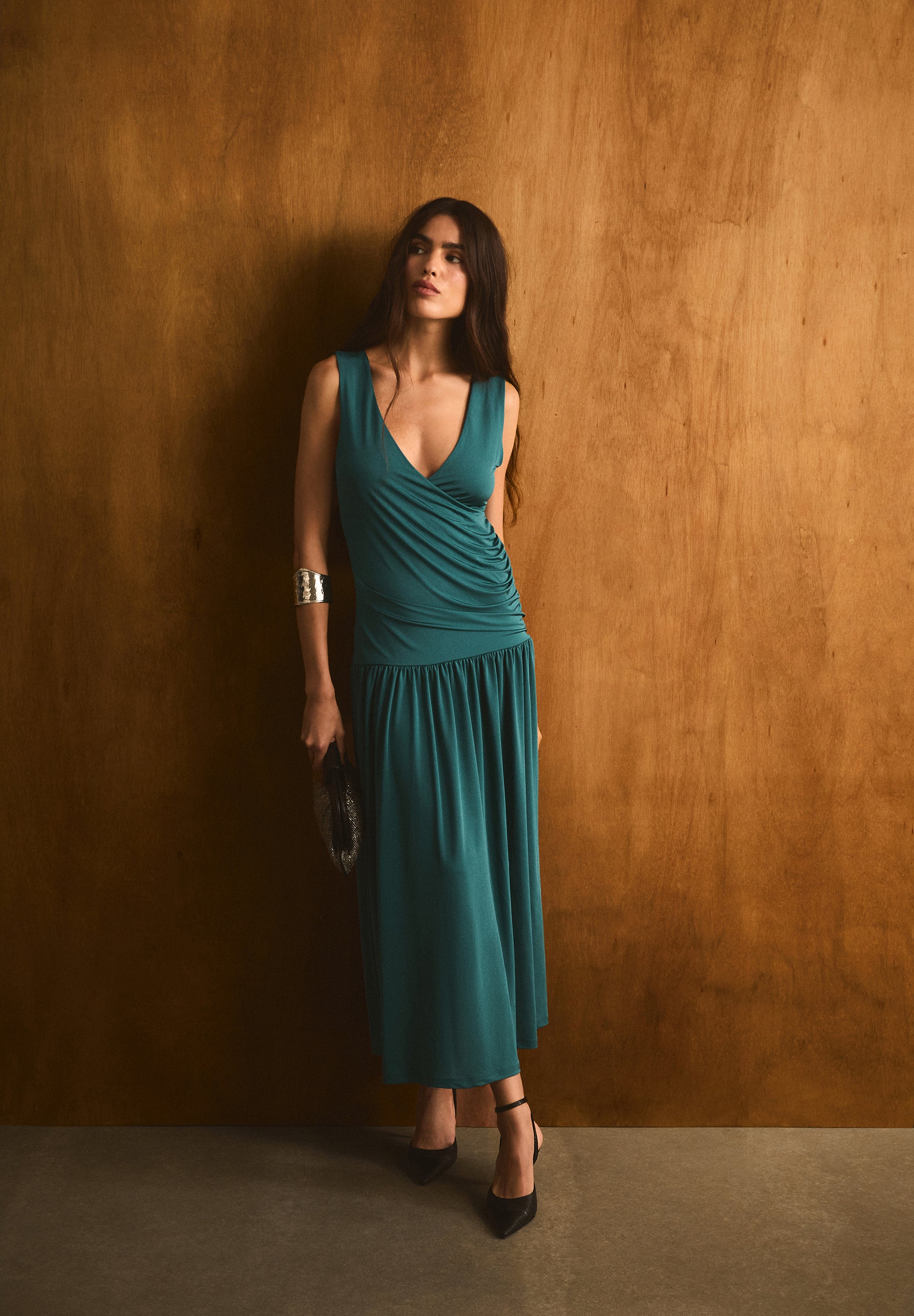 VESTIDO DRAPADO DE MALHA FINA