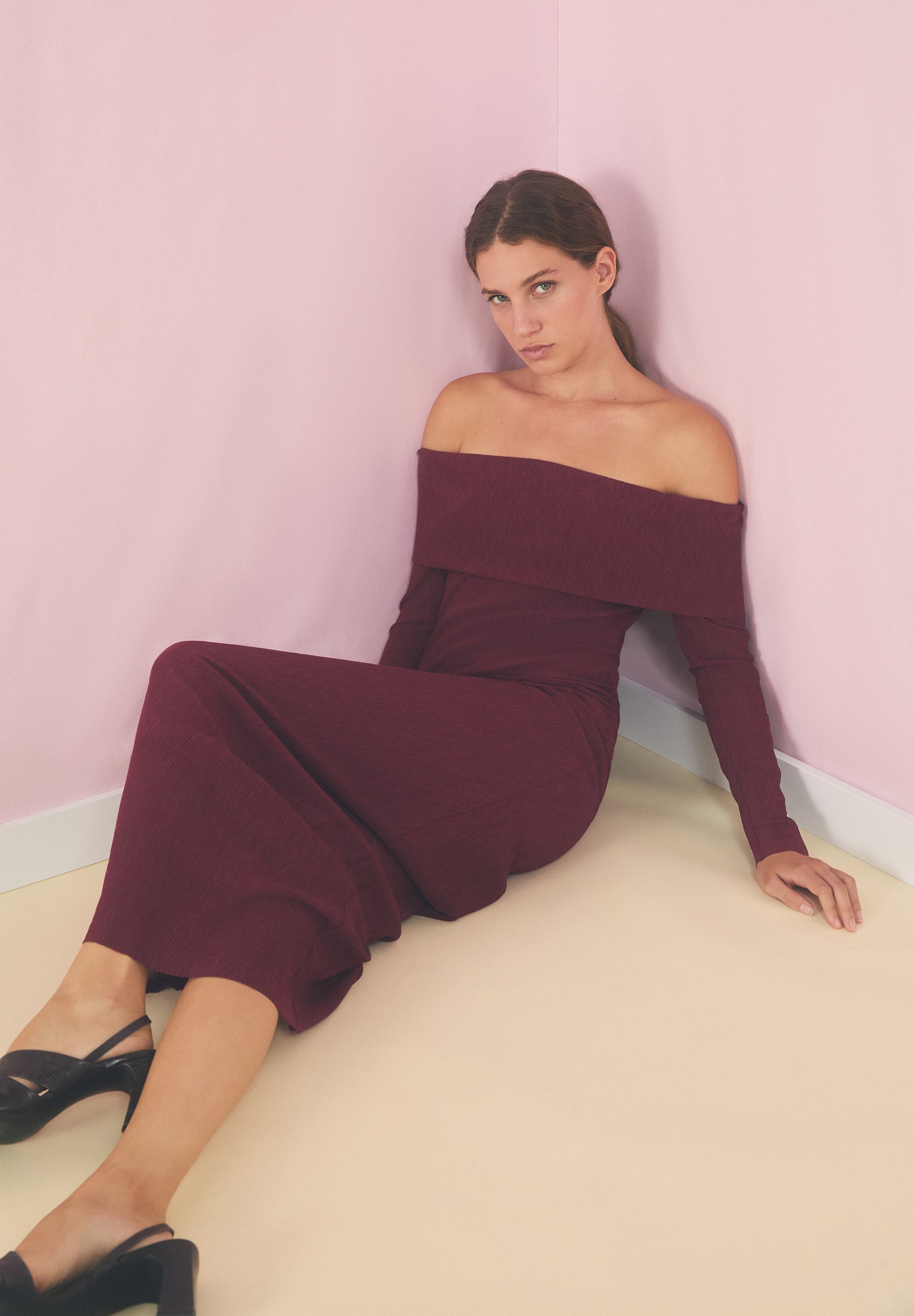 VESTIDO DE MALHA DECOTE BARDOT