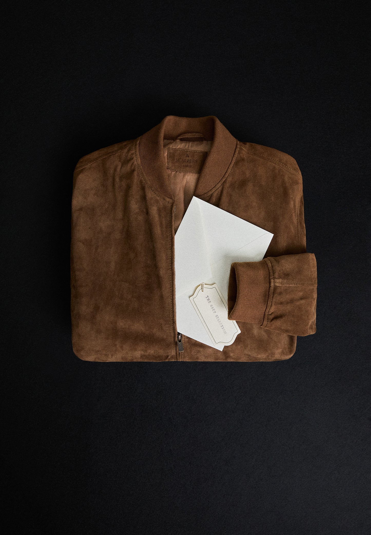 CASACO BOMBER EM PELE