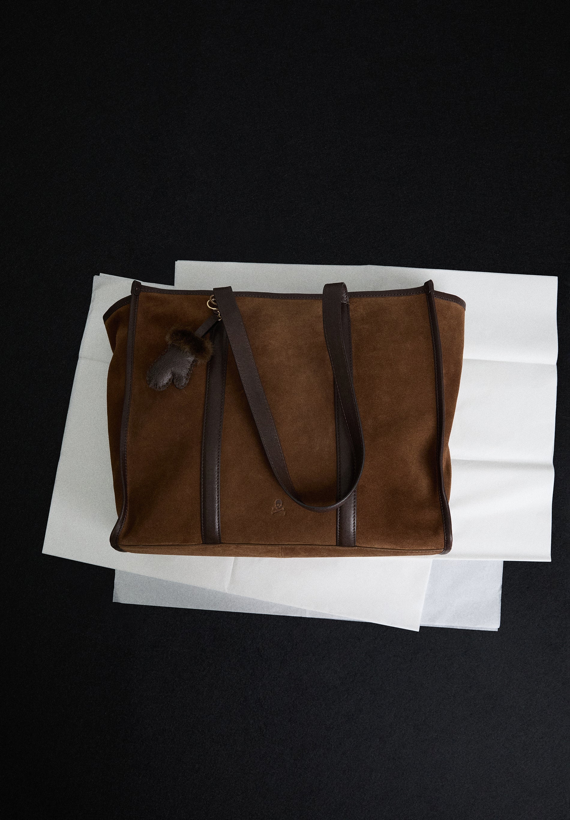 BOLSA SHOPPER DE CAMURÇA EM CONTRASTE