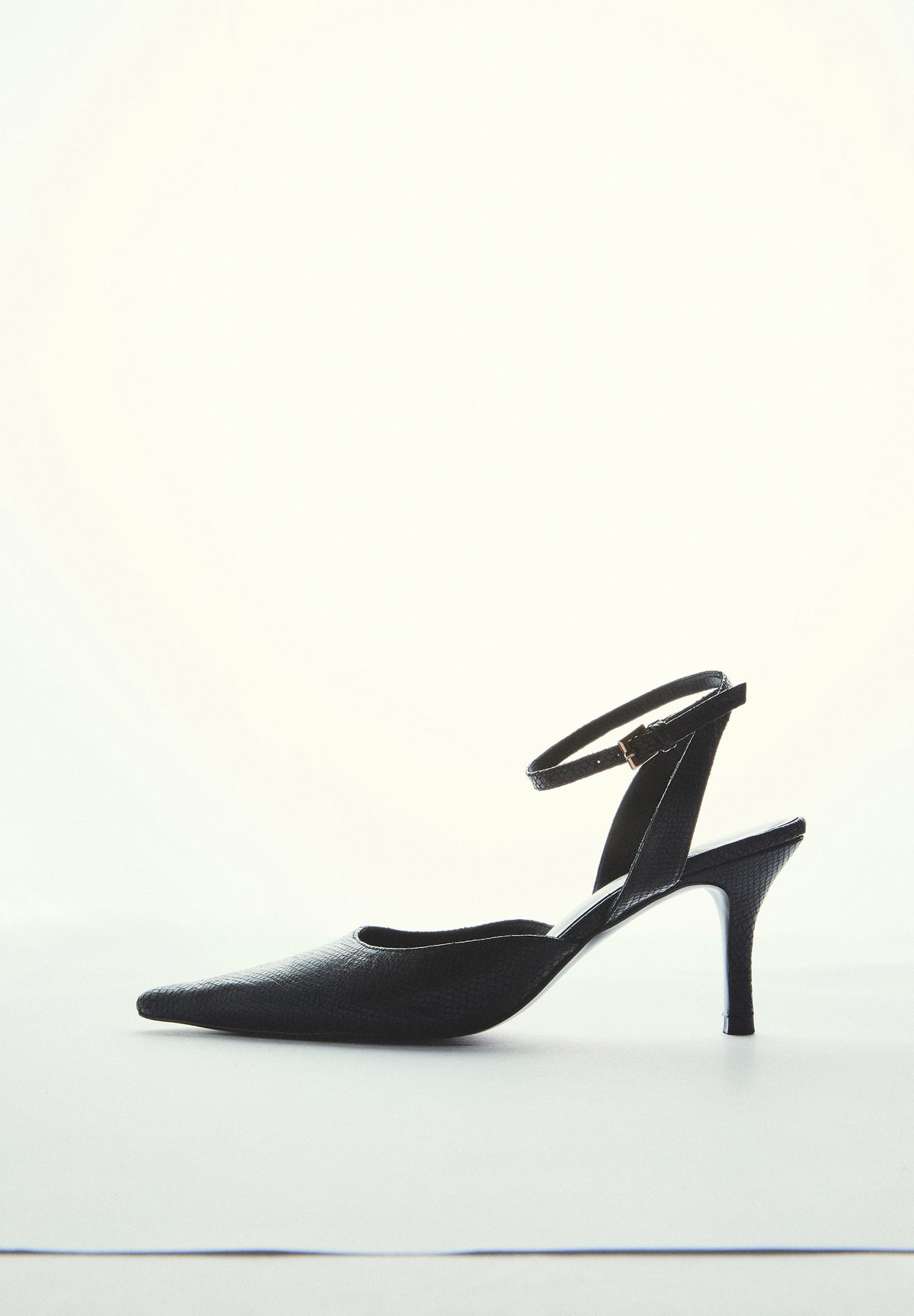 SAPATO MULES COM CATÃO