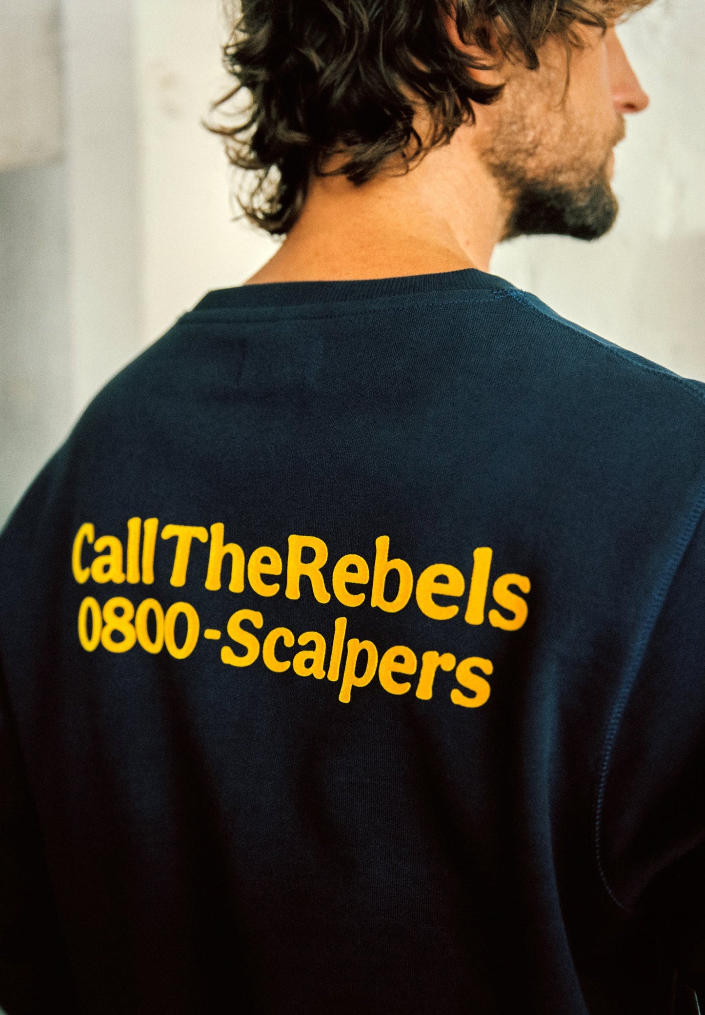 SWEATSHIRT COM LOGÓTIPO EM RELEVO