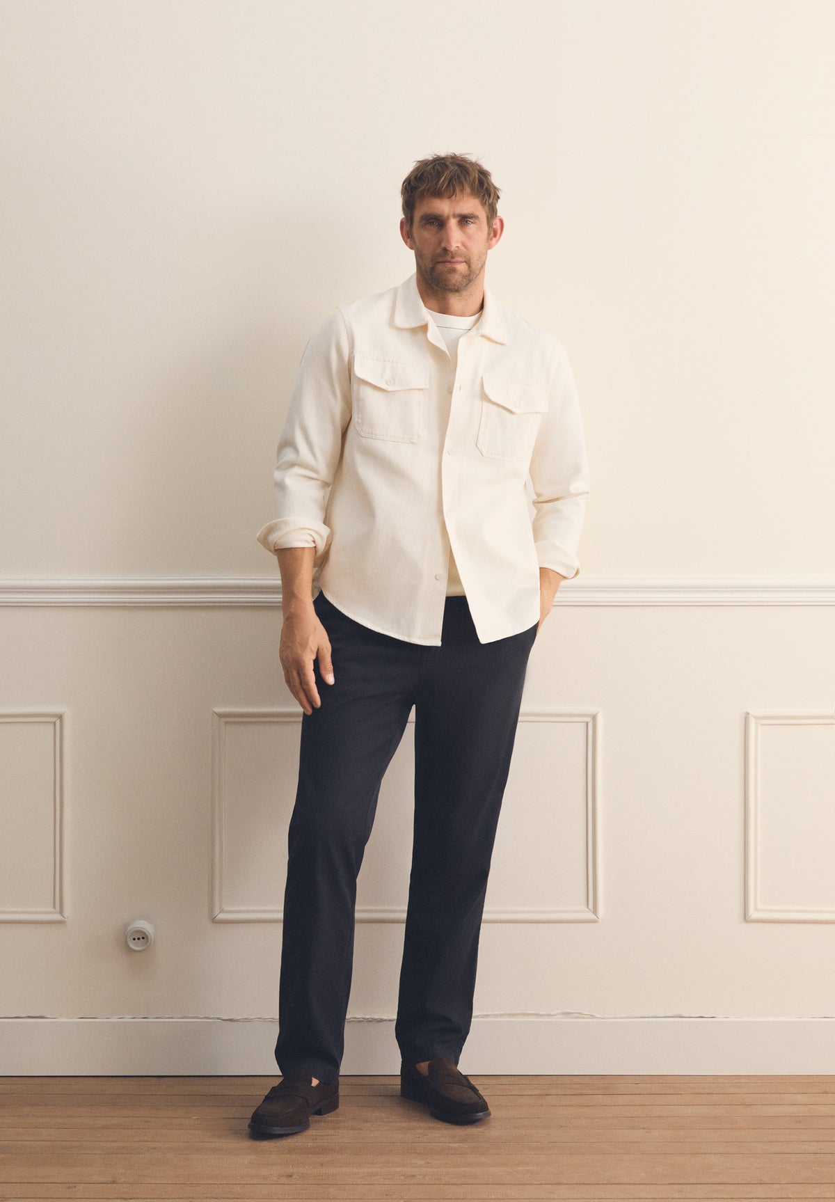 CALÇAS RELAXED FIT COM CORDÃO
