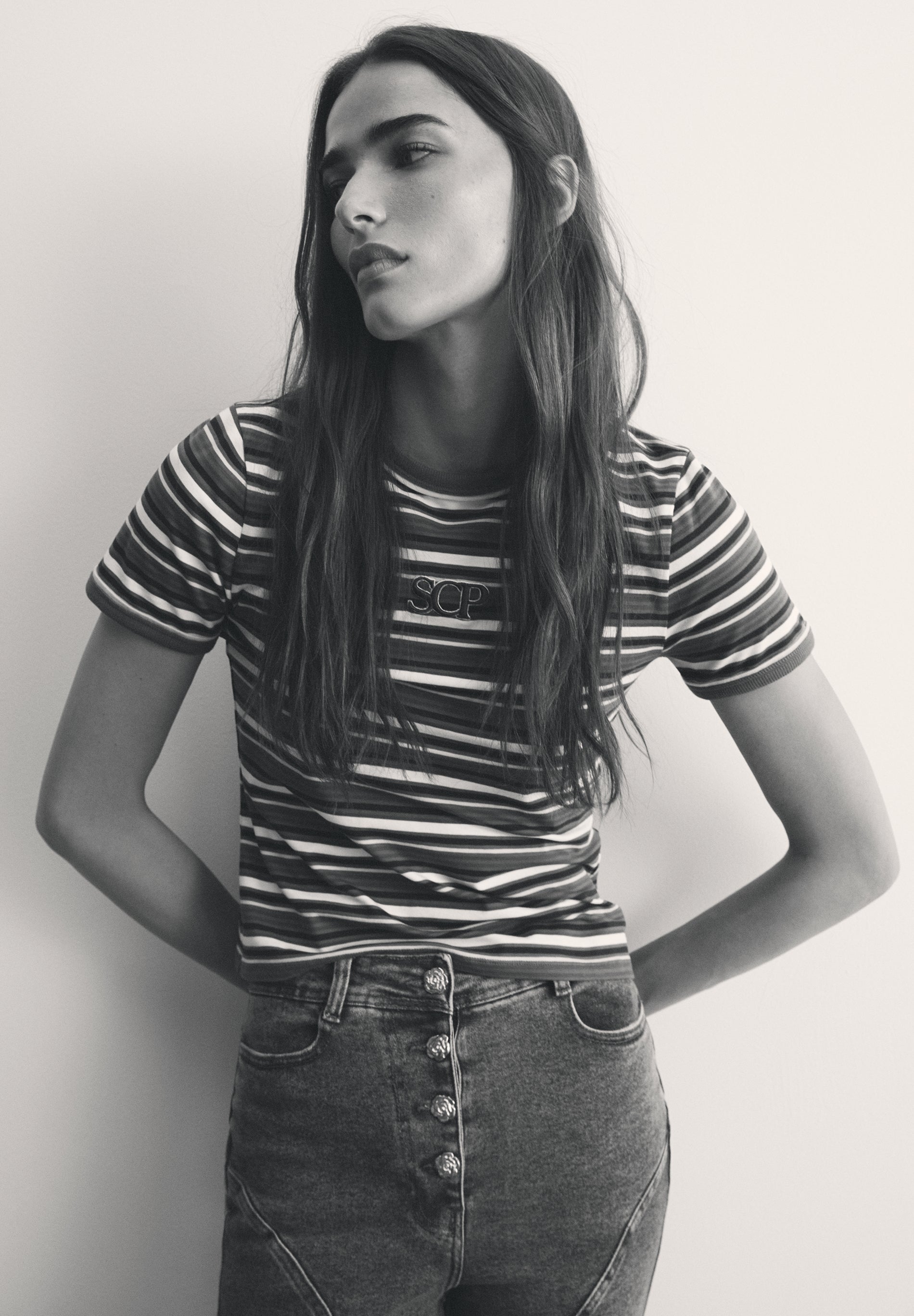 T-SHIRT ÀS RISCAS MULTICOLOR