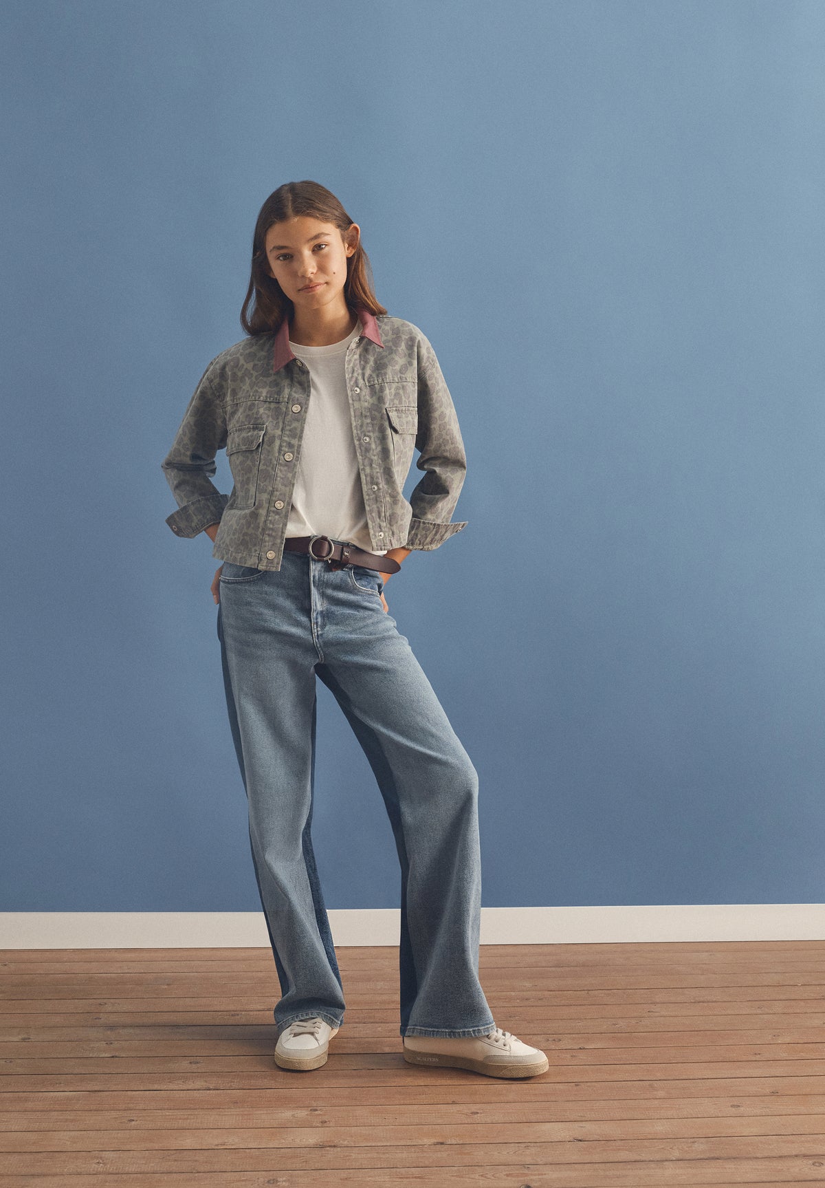 CASACO DENIM COM ESTAMPADO ANIMAL