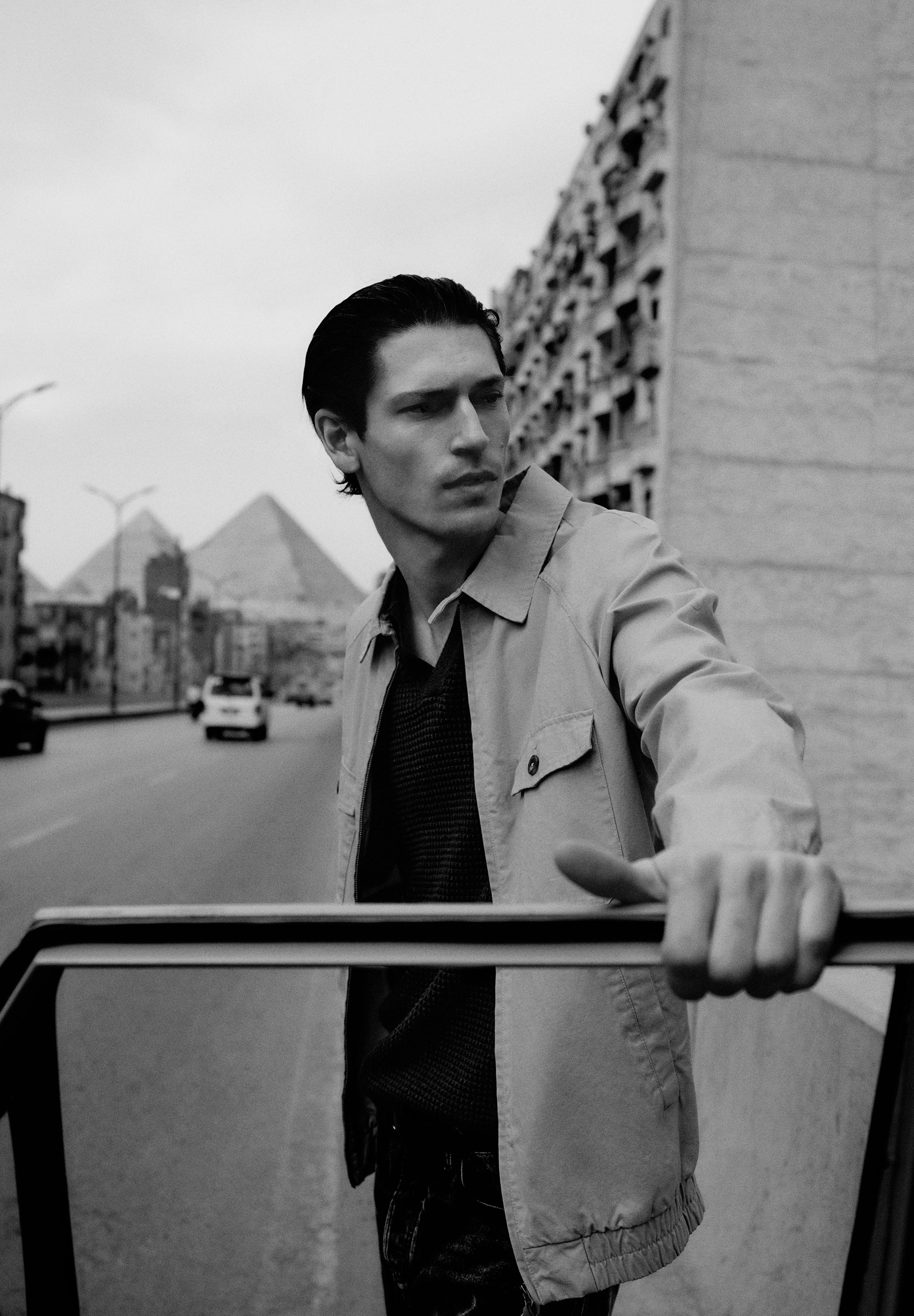 BLUSÃO BOMBER COM MANGA RAGLÃ