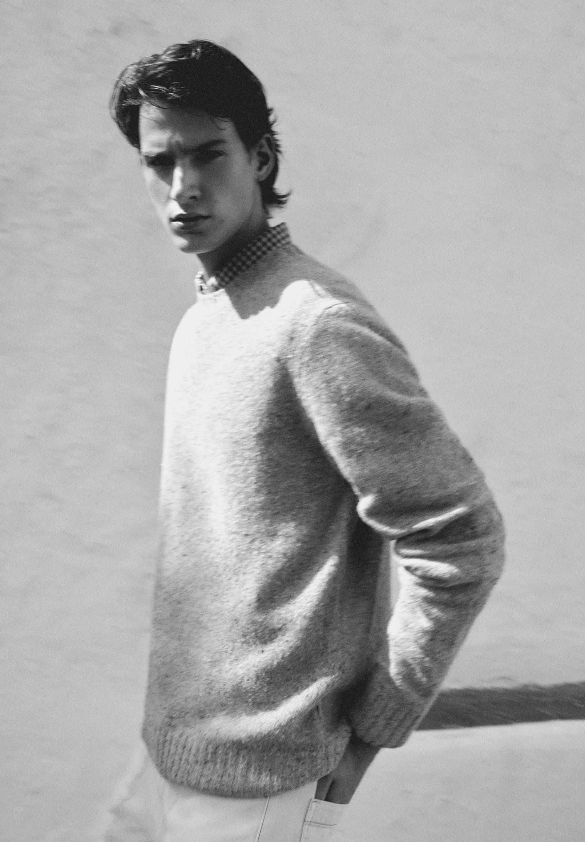 CAMISOLA DE LÃ COM DECOTE REDONDO