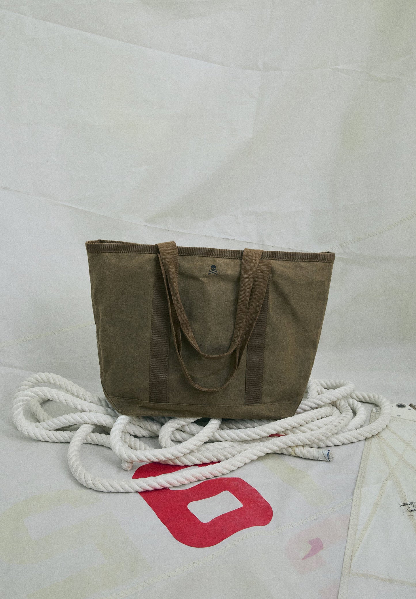 BOLSA TOTE ENCERADA