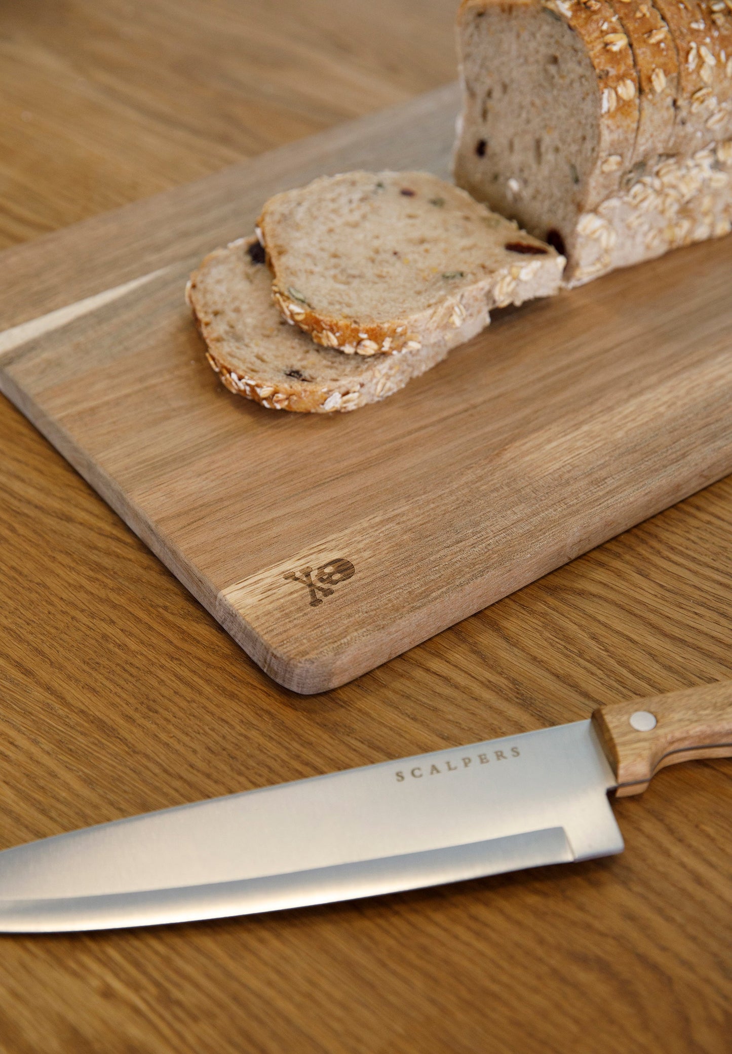 CONJUNTO DE FACA E TÁBUA