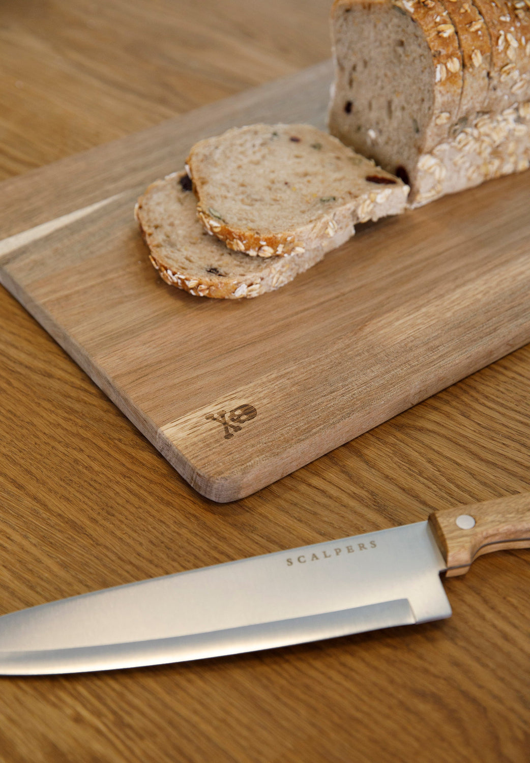 SET CUCHILLO Y TABLA - Scalpers
