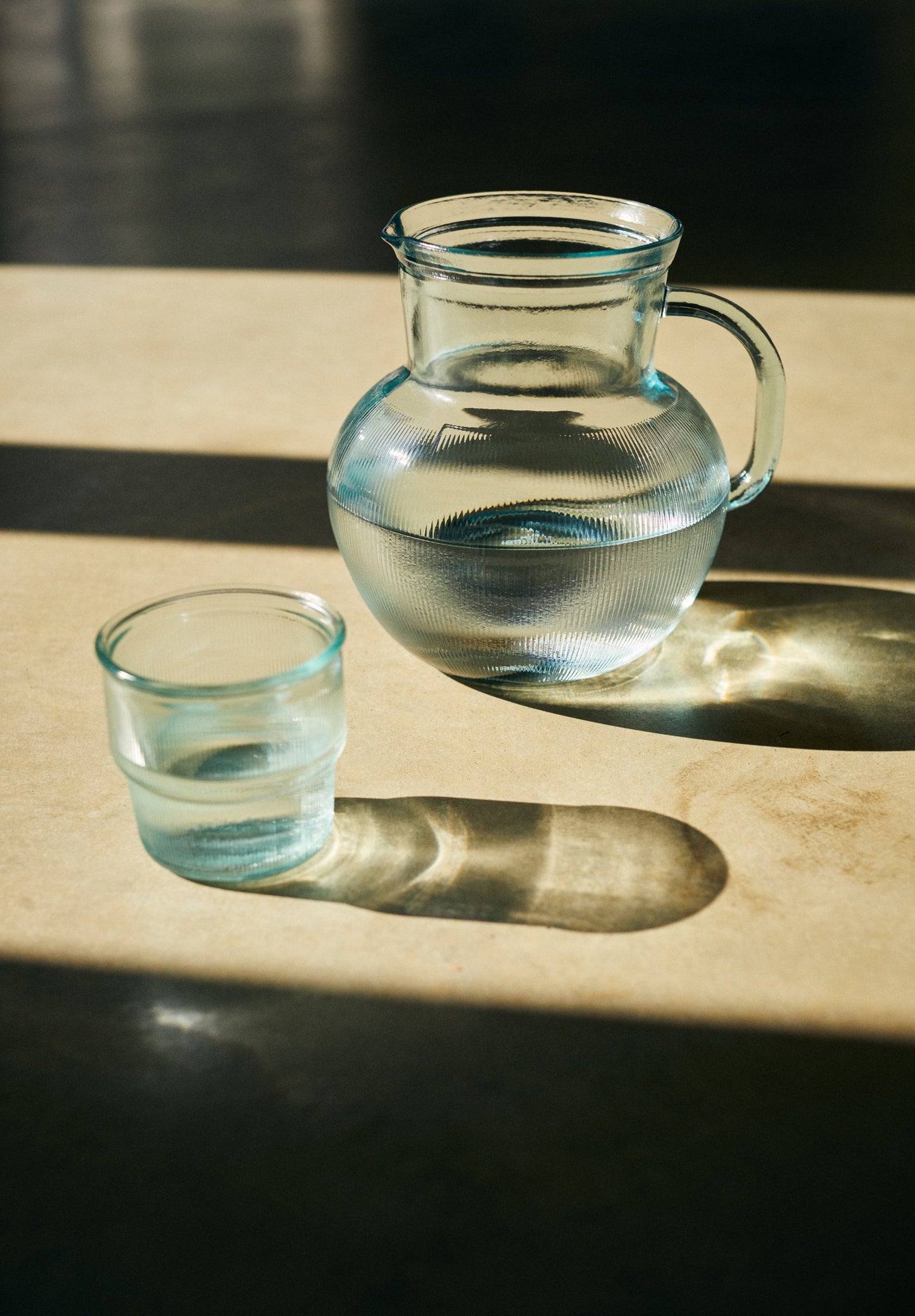 COPO DE VIDRO COM LINHAS