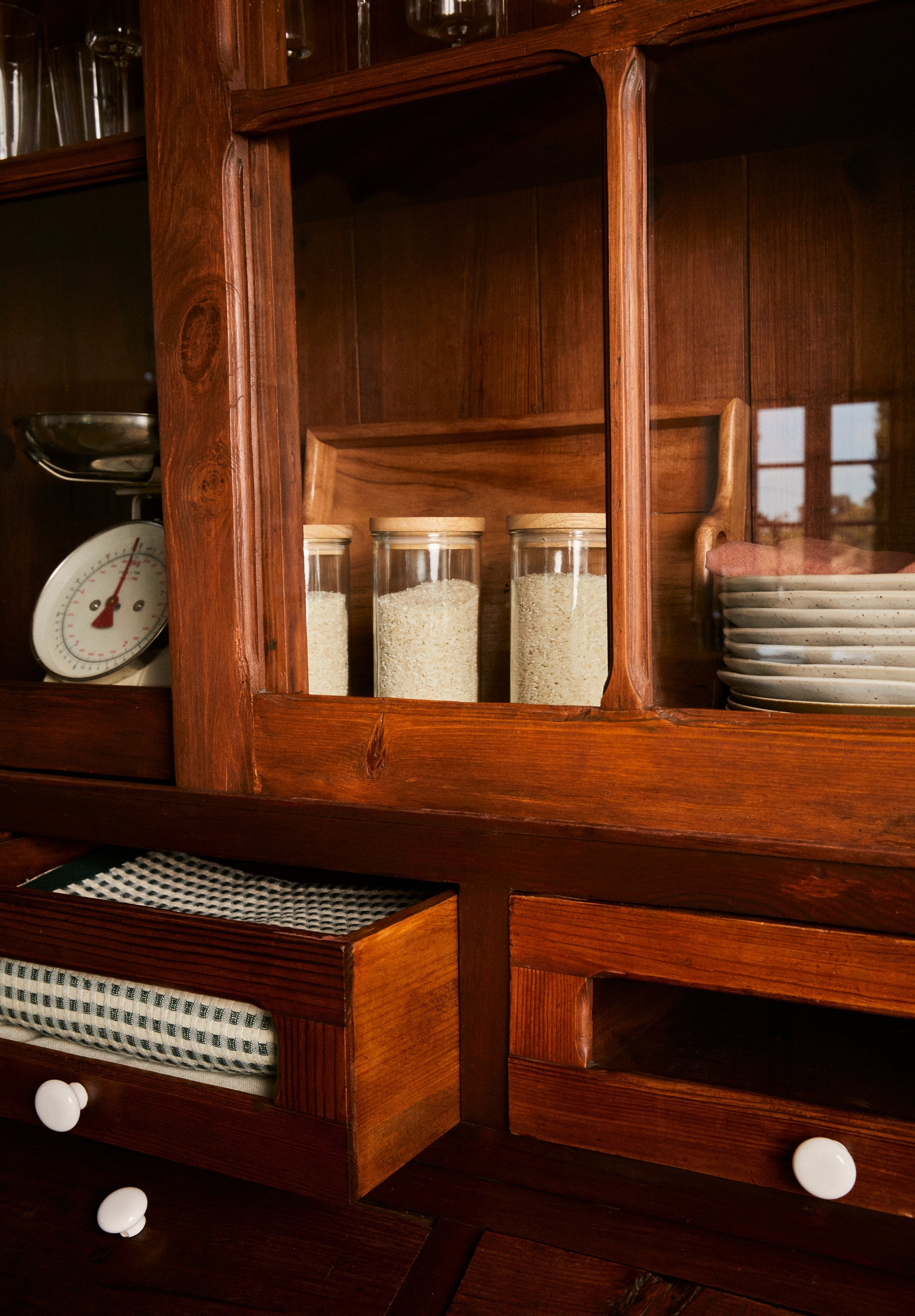 FRASCO DE ARMAZENAMENTO EM MADEIRA ALTO