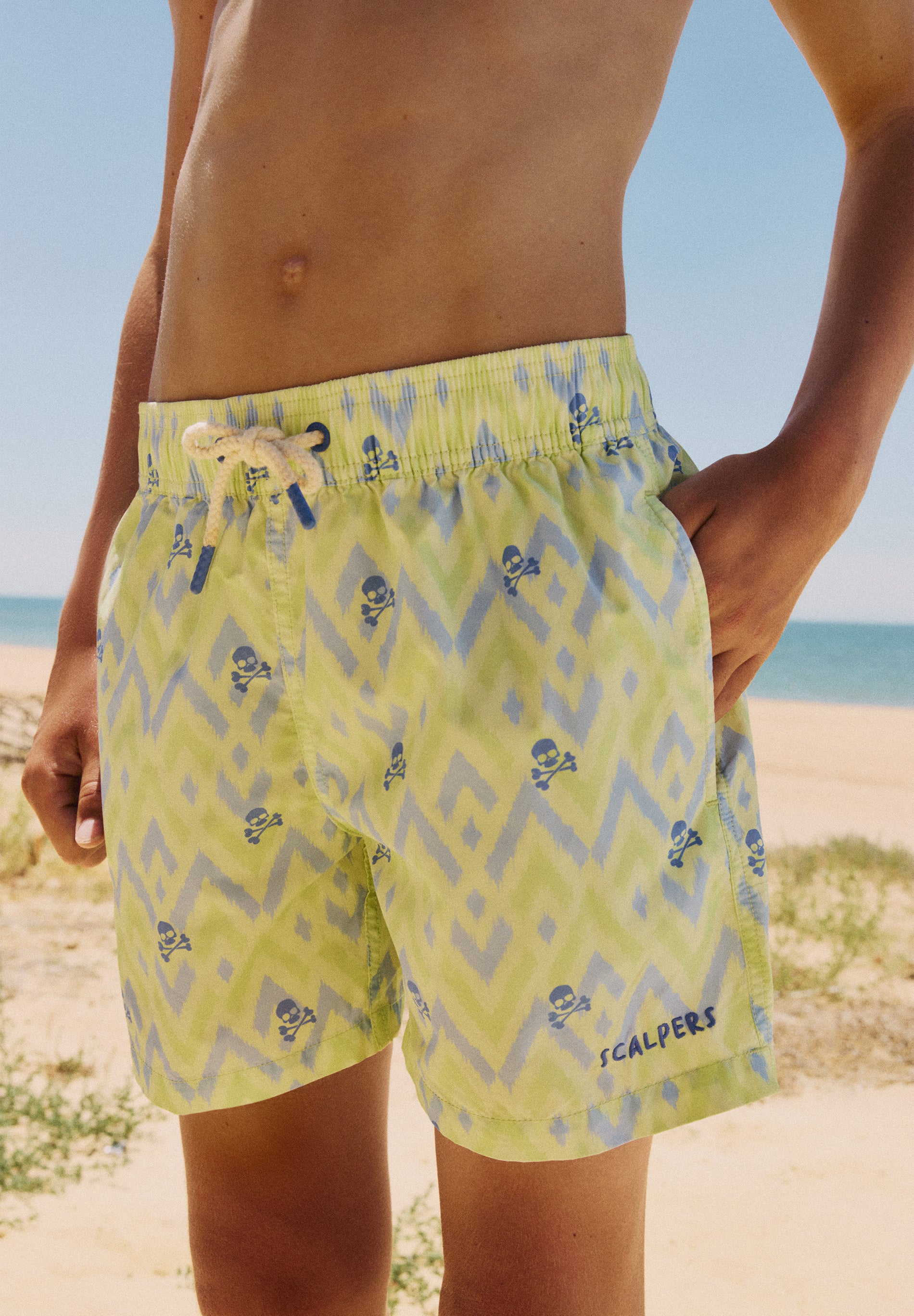 CALÇÕES DE BANHO COM ESTAMPADO DE IKAT