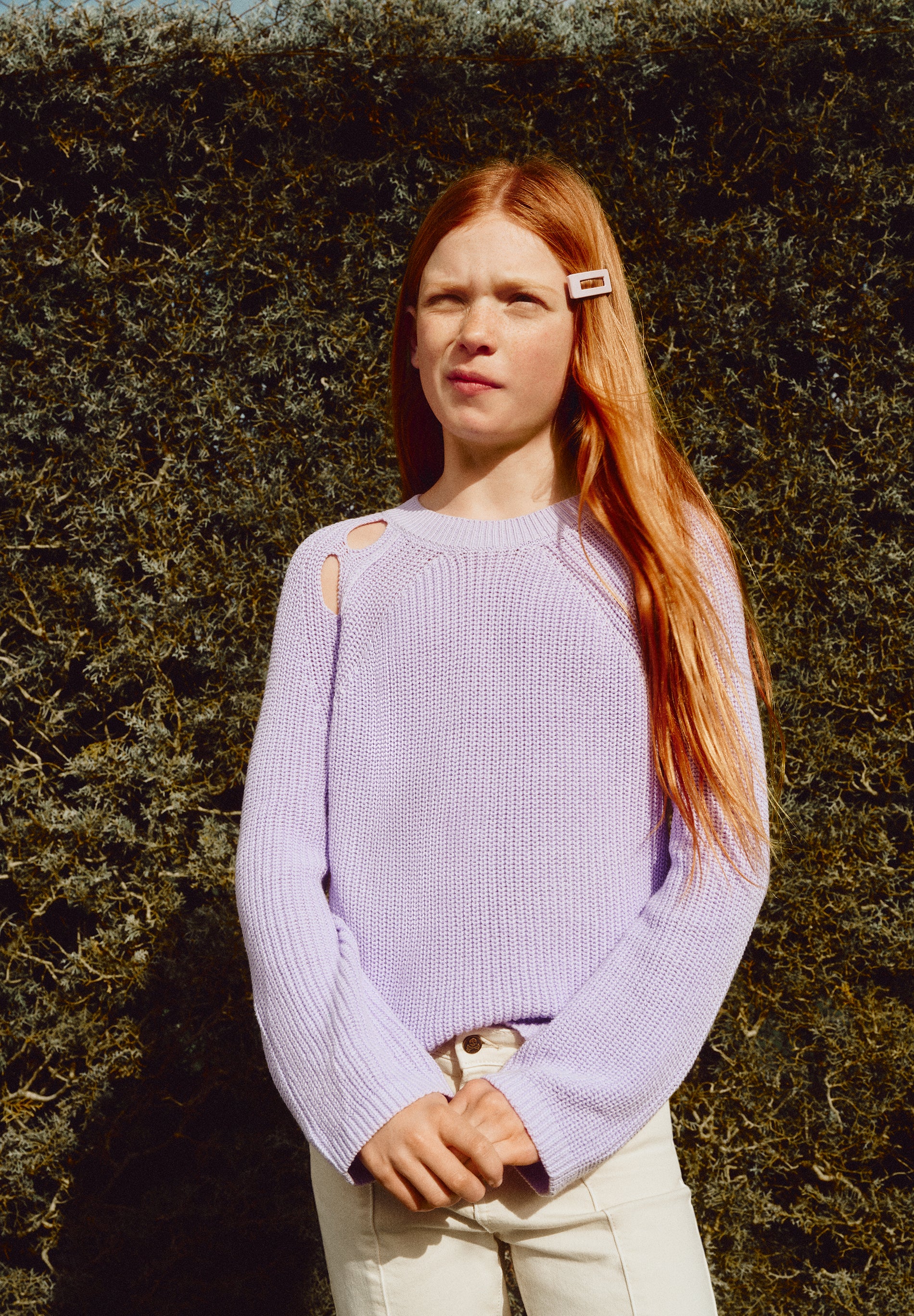 SWEATER DE MALHA COM ABERTURAS