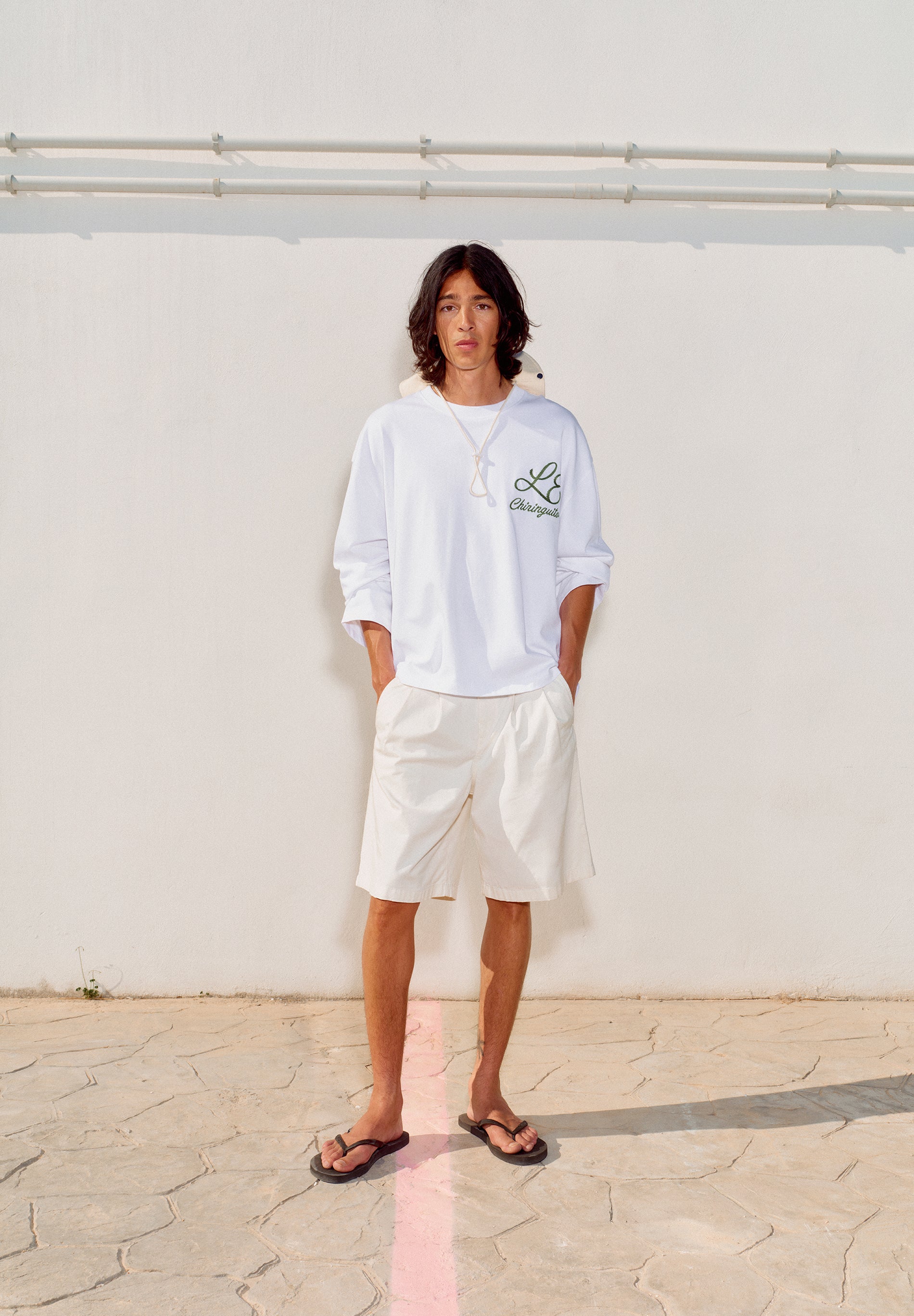 T-SHIRT BORDADA BOXY | LE CHIRINGUITO