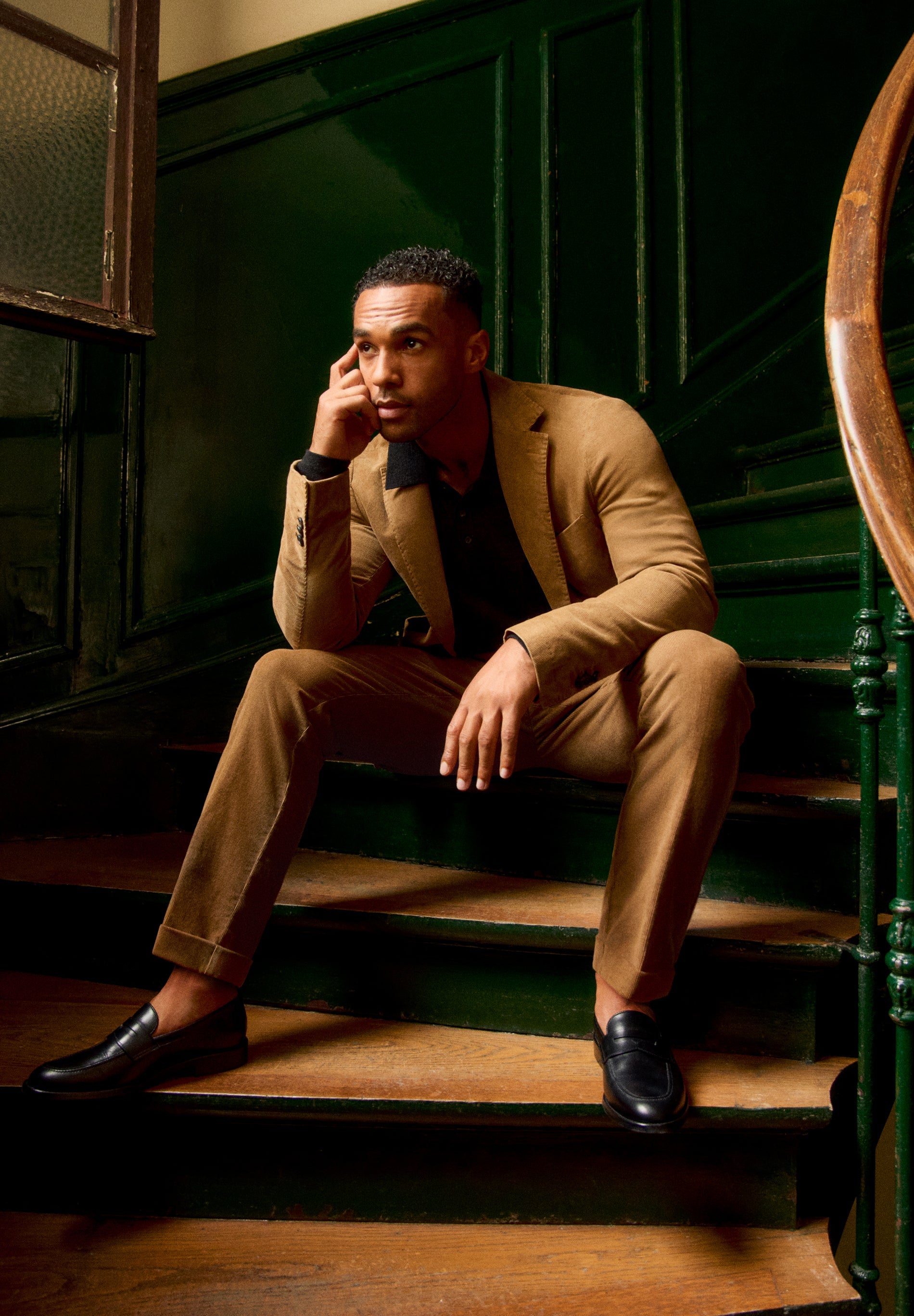 CALÇAS CHINOS EM BOMBAZINA