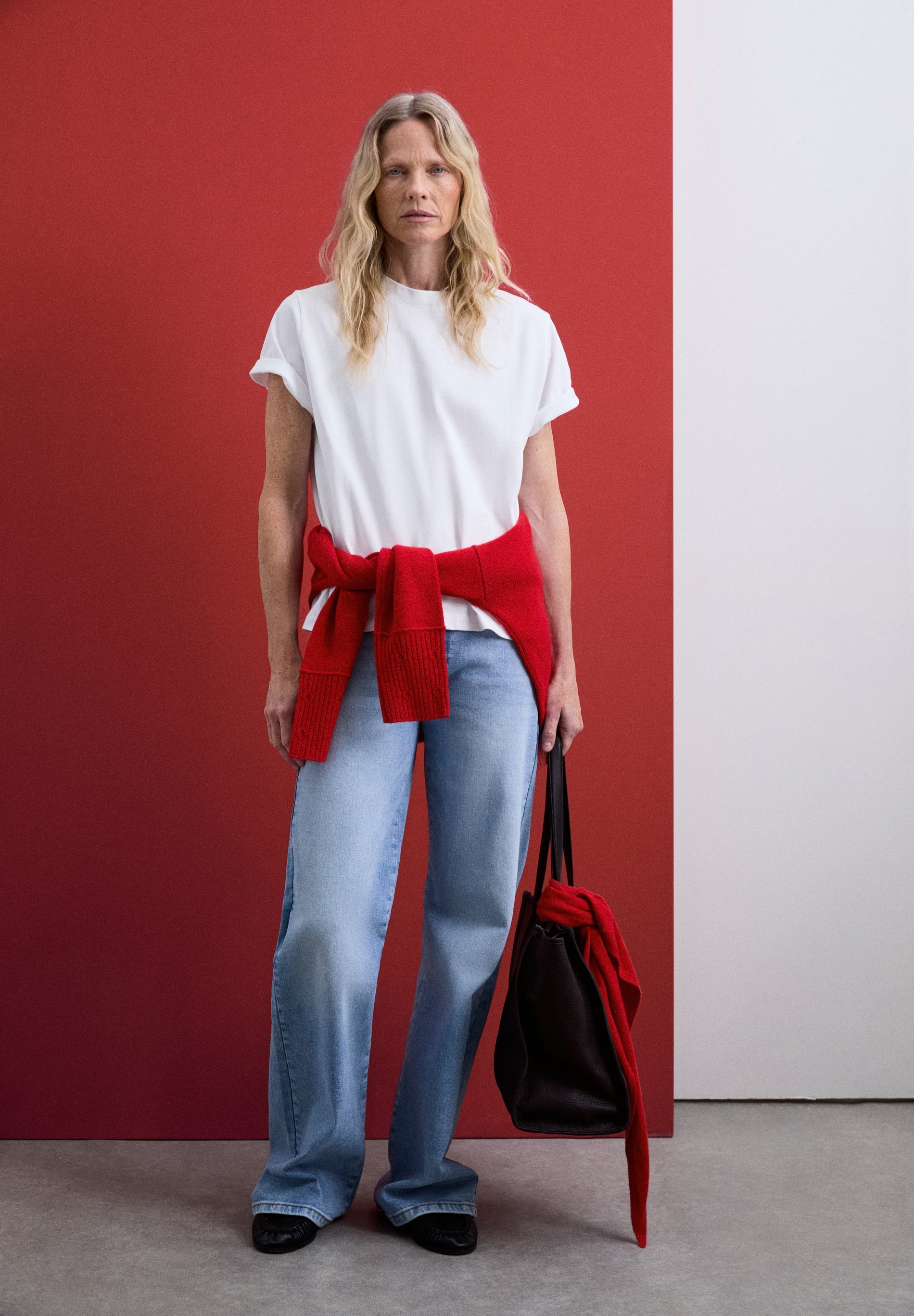 CALÇAS JEANS COM 5 BOLSOS