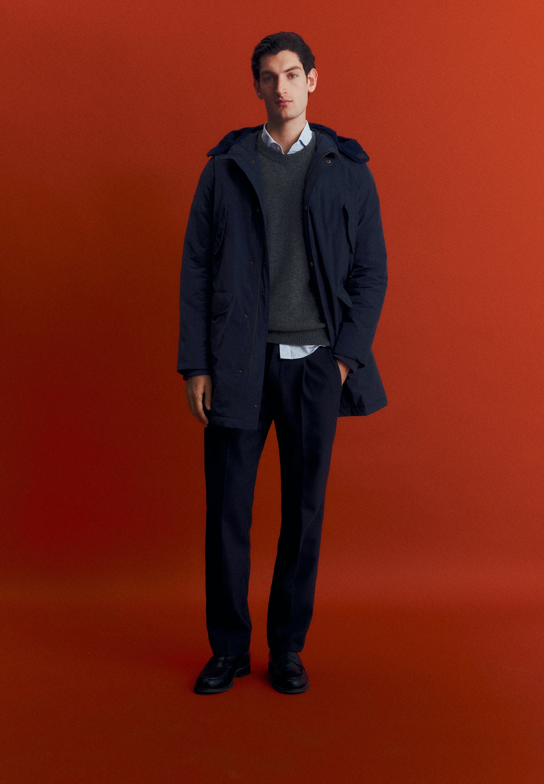 PARKA IMPERMEÁVEL COM LOGÓTIPO