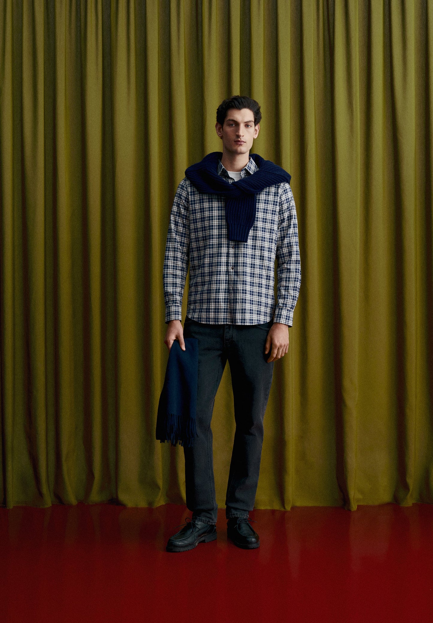 CALÇAS JEANS SLIM FIT