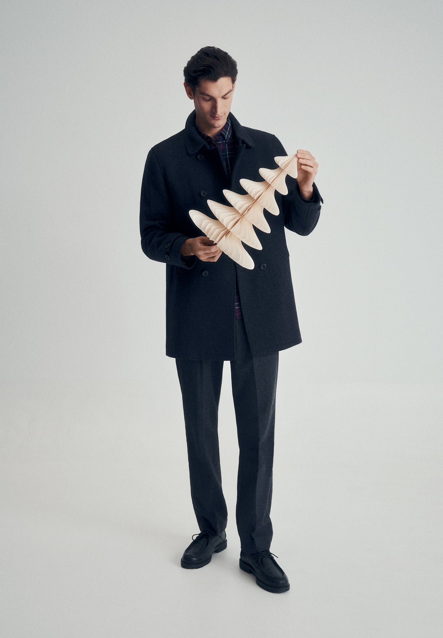 CALÇAS COM PINÇA EM LÃ E ALGODÃO