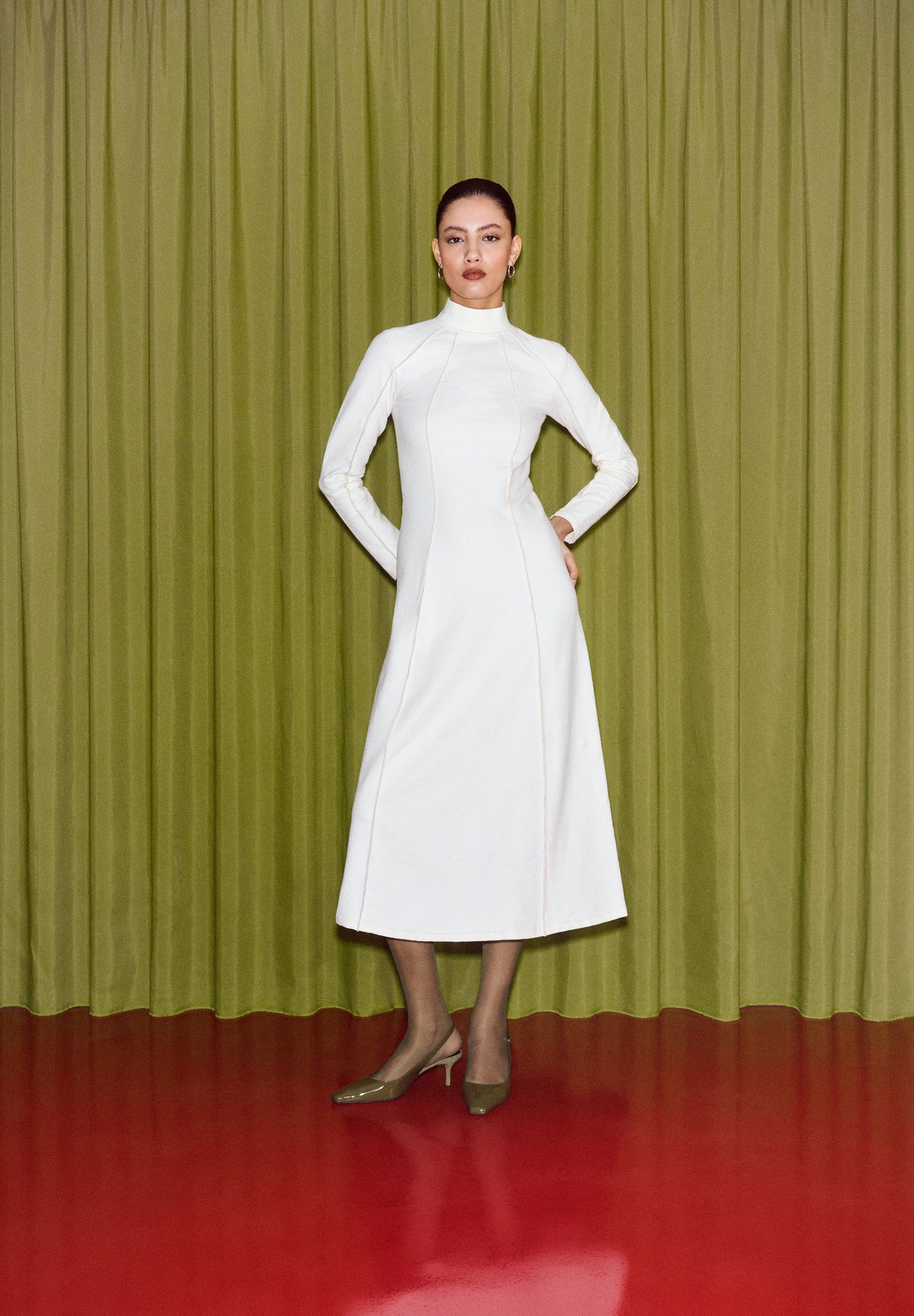 VESTIDO MIDI DE MALHA OVERLOCK