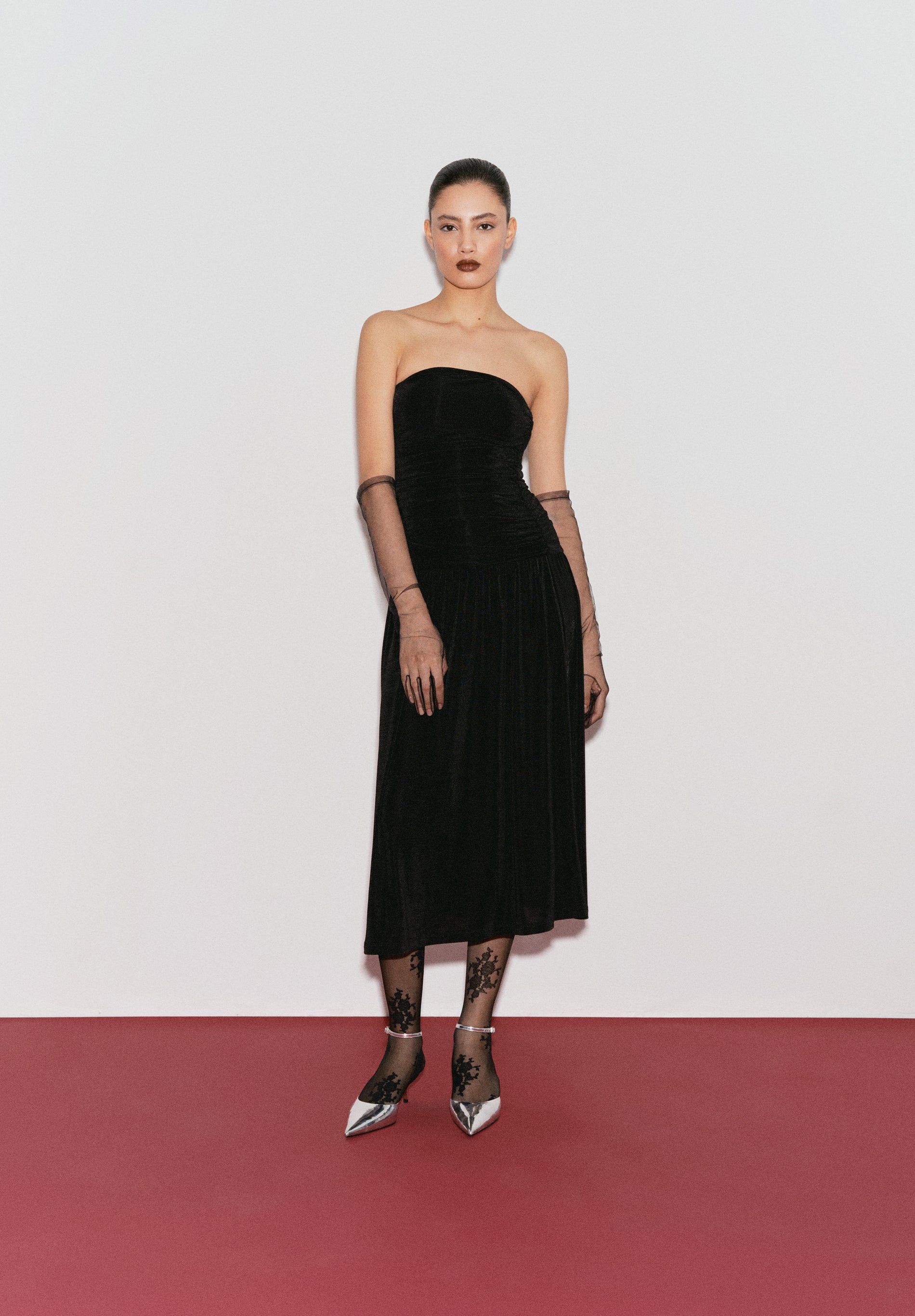 VESTIDO DE MALHA COM FRANZIDOS